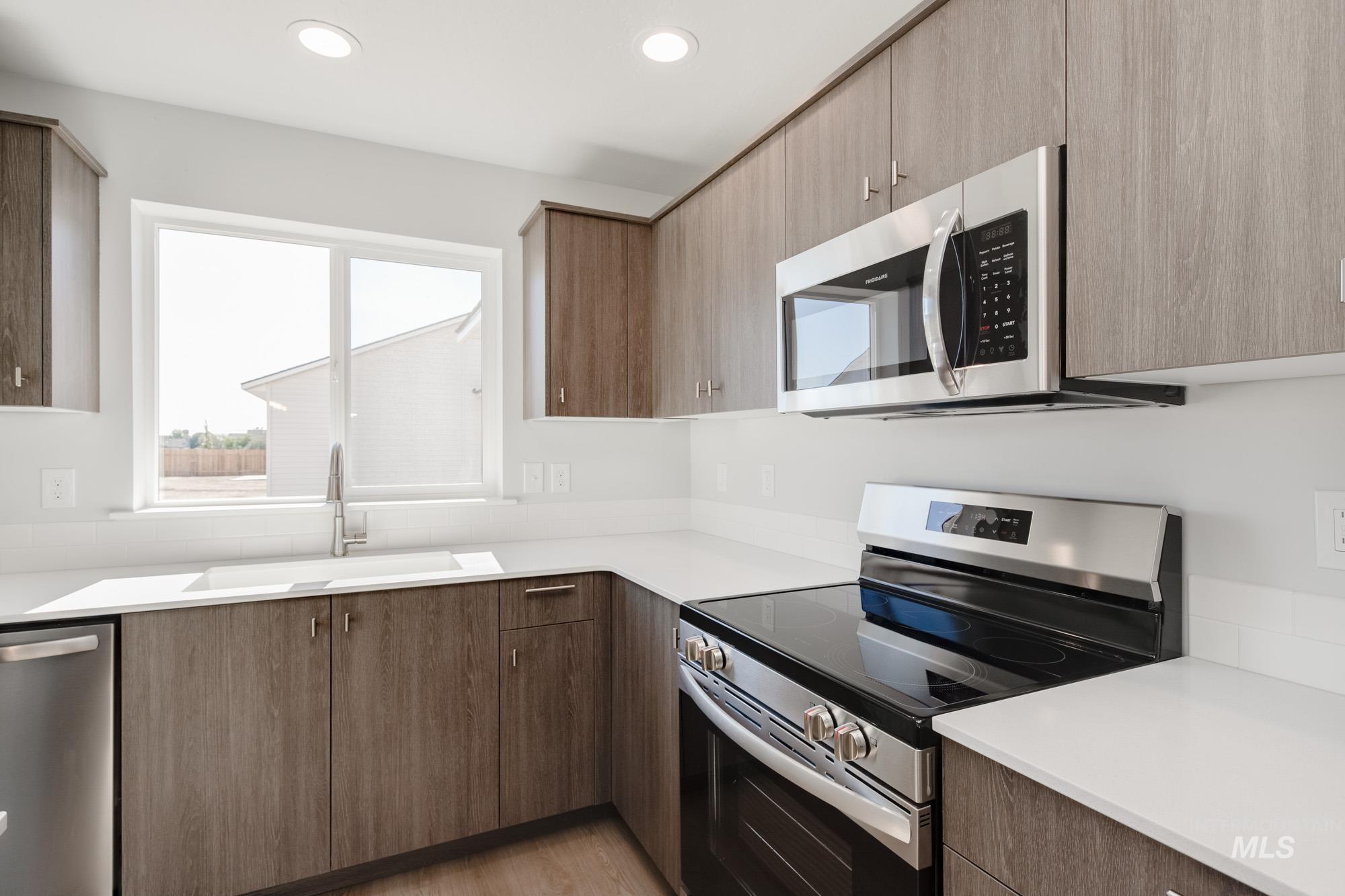 property viewer photo 4