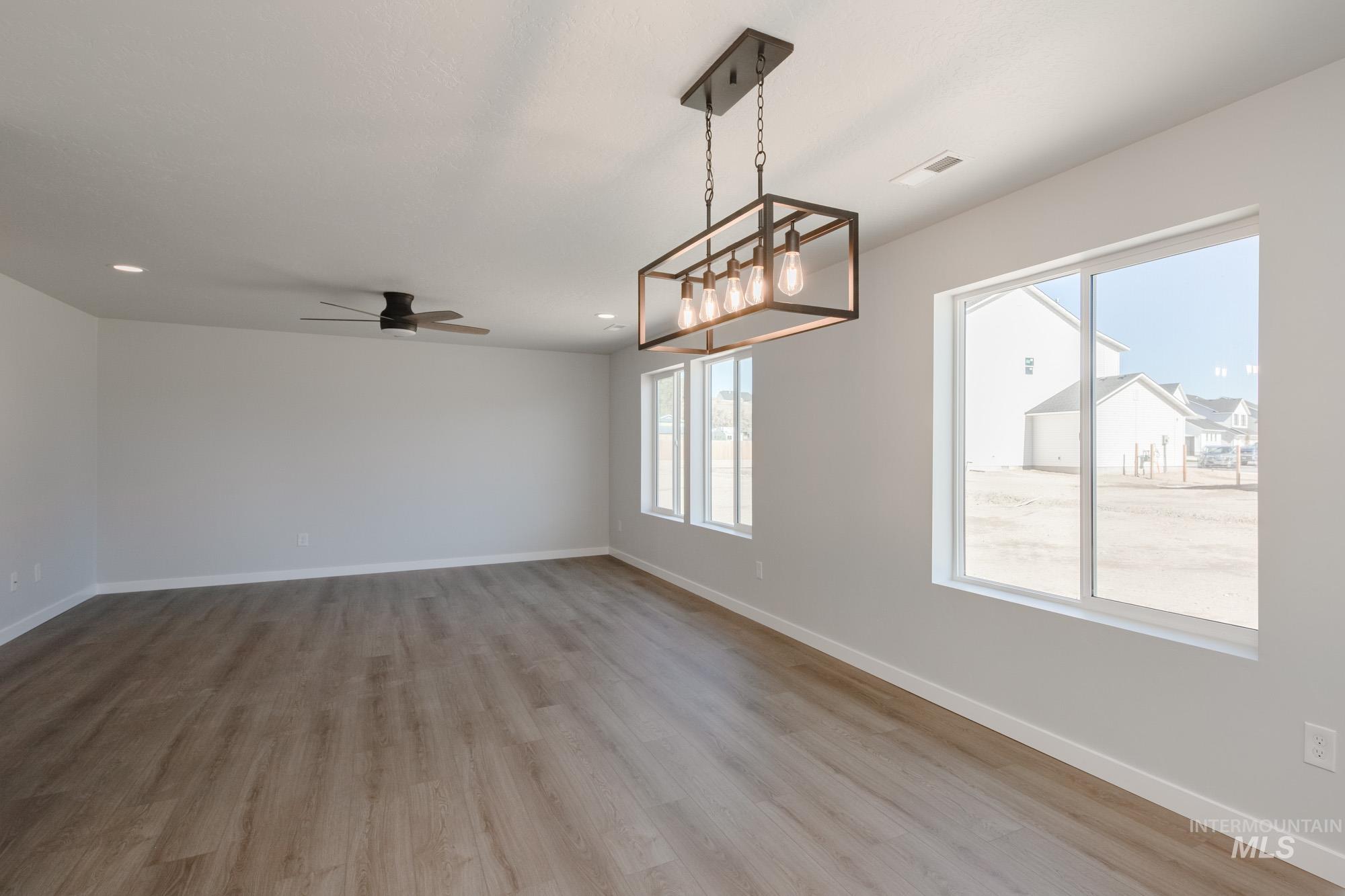 property viewer photo 6