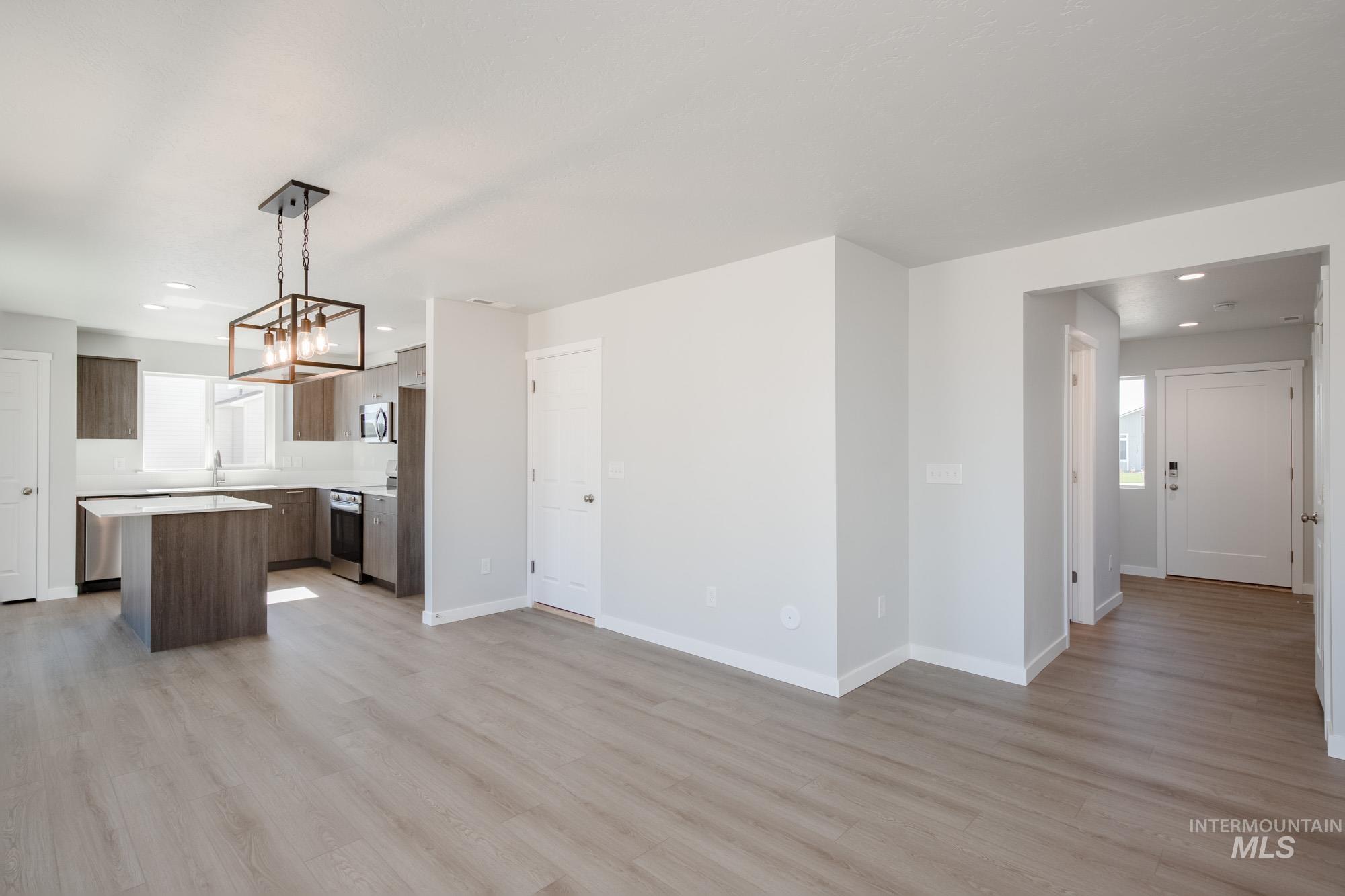 property viewer photo 7