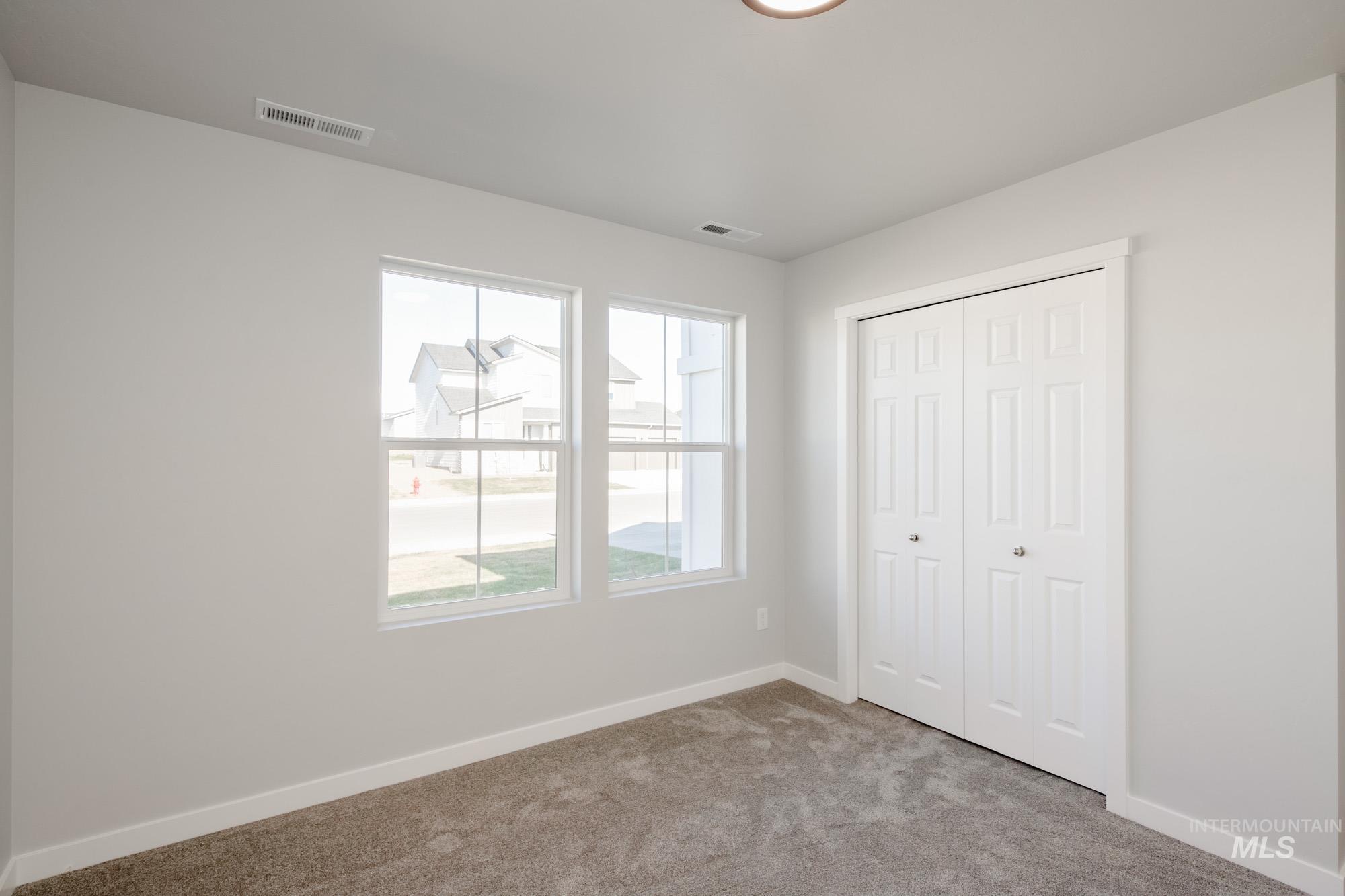 property viewer photo 15