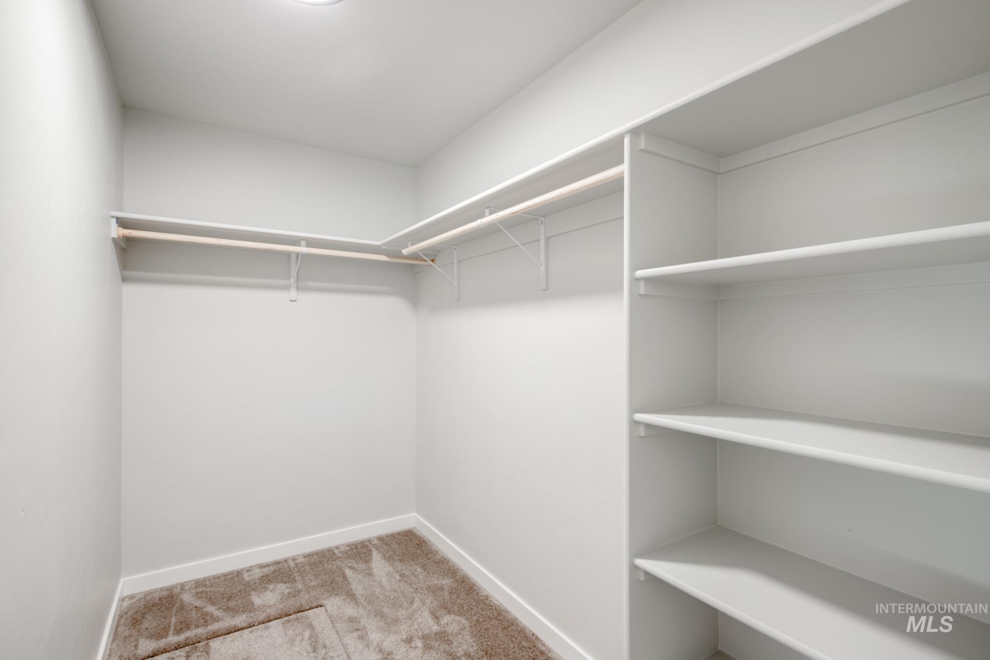property viewer photo 23