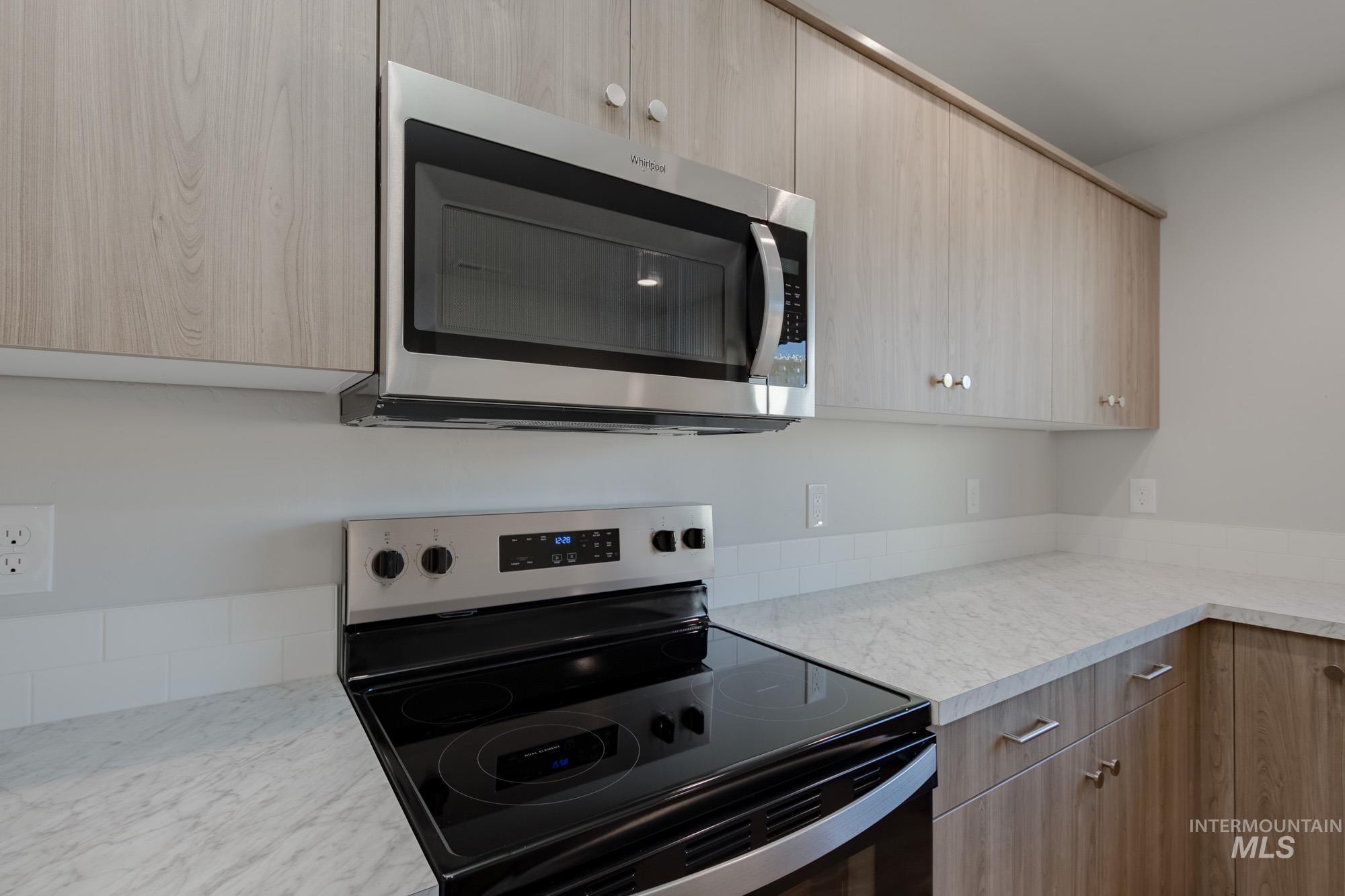 property viewer photo 6