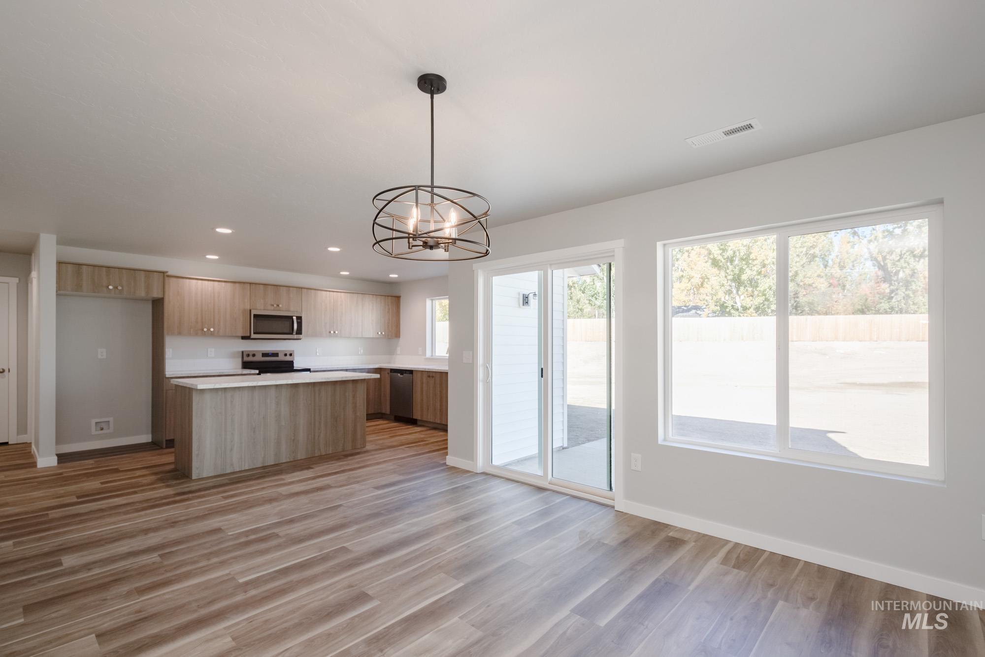 property viewer photo 8