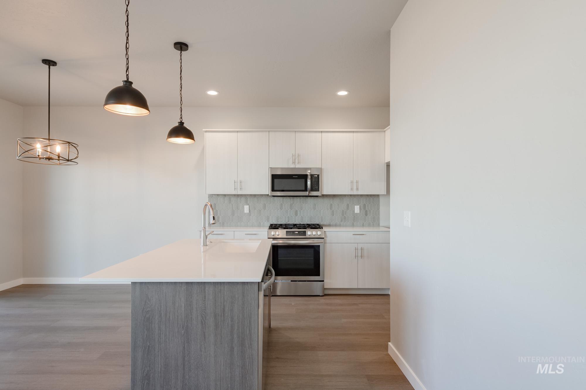 property viewer photo 4