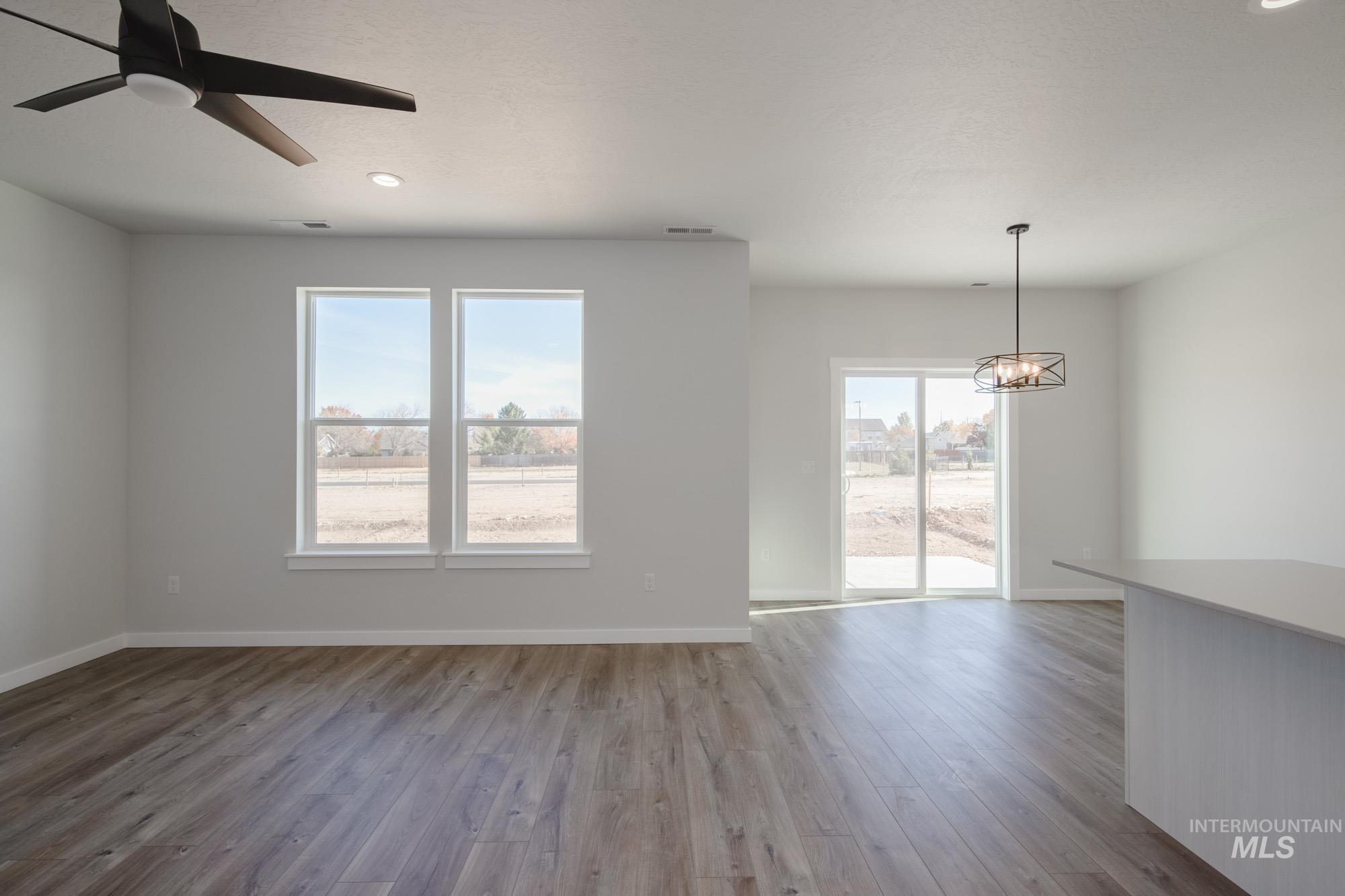 property viewer photo 10