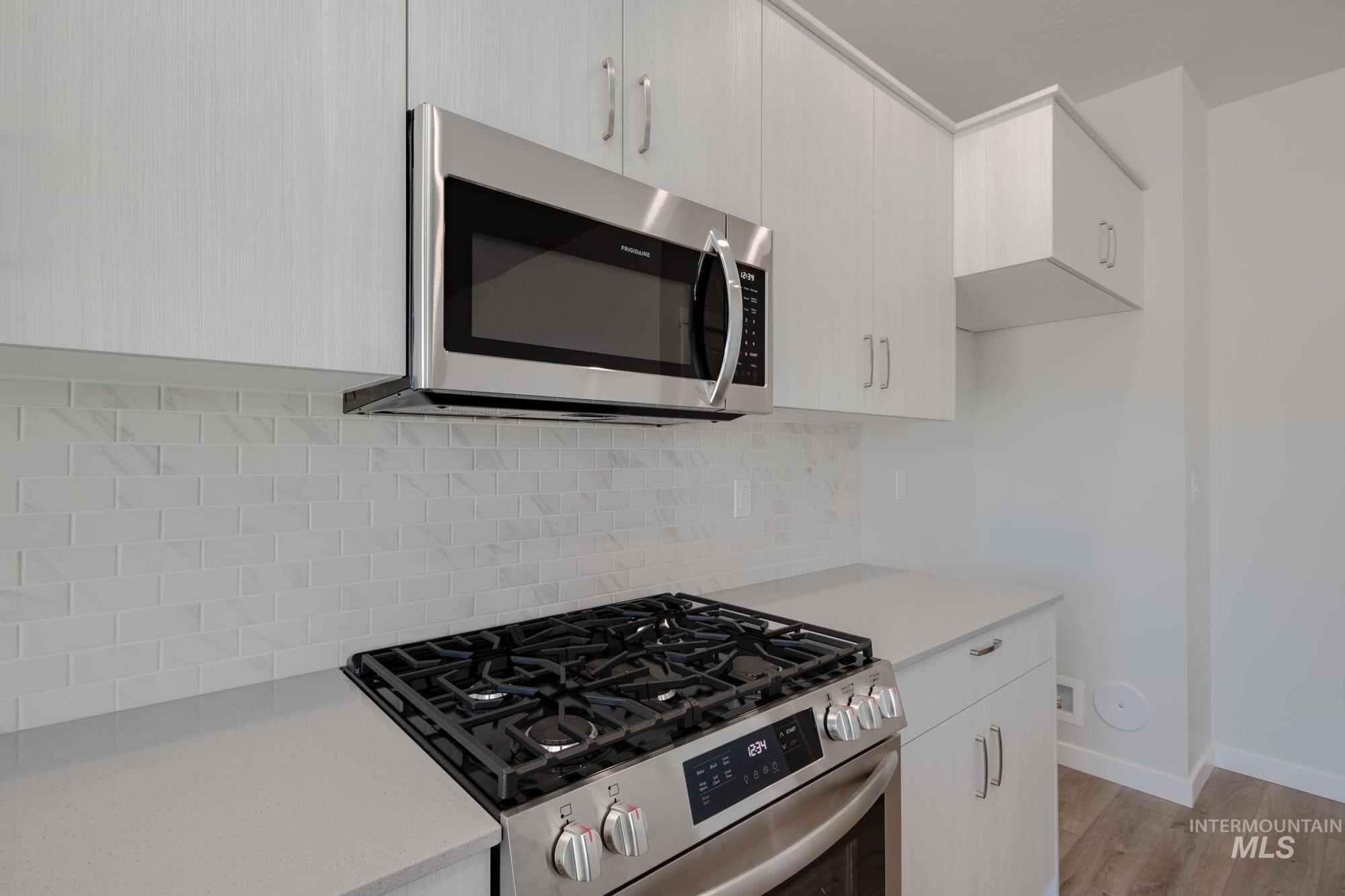 property viewer photo 8