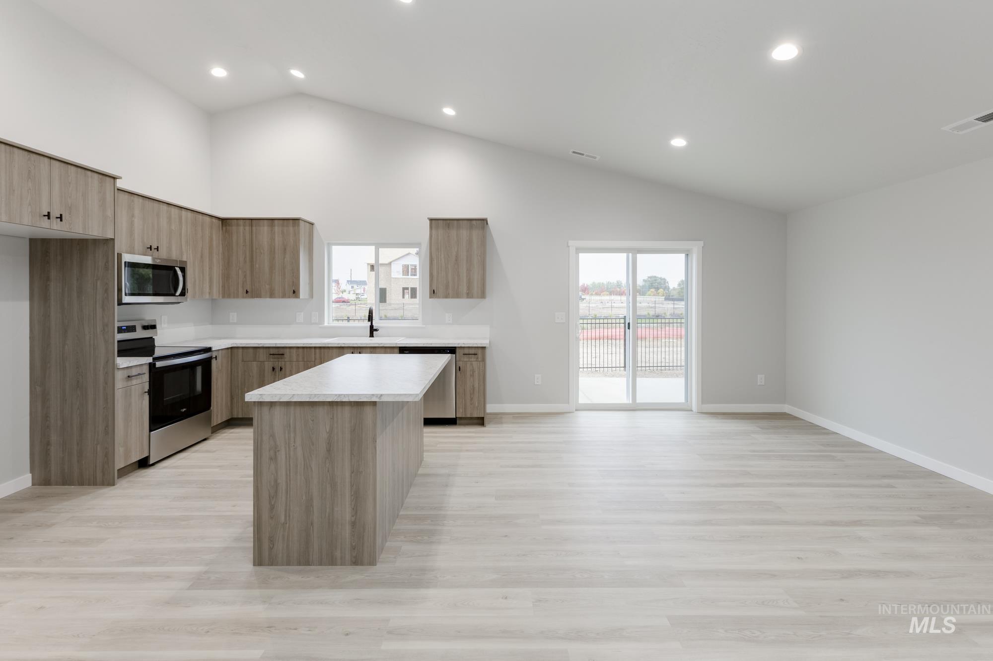 property viewer photo 8