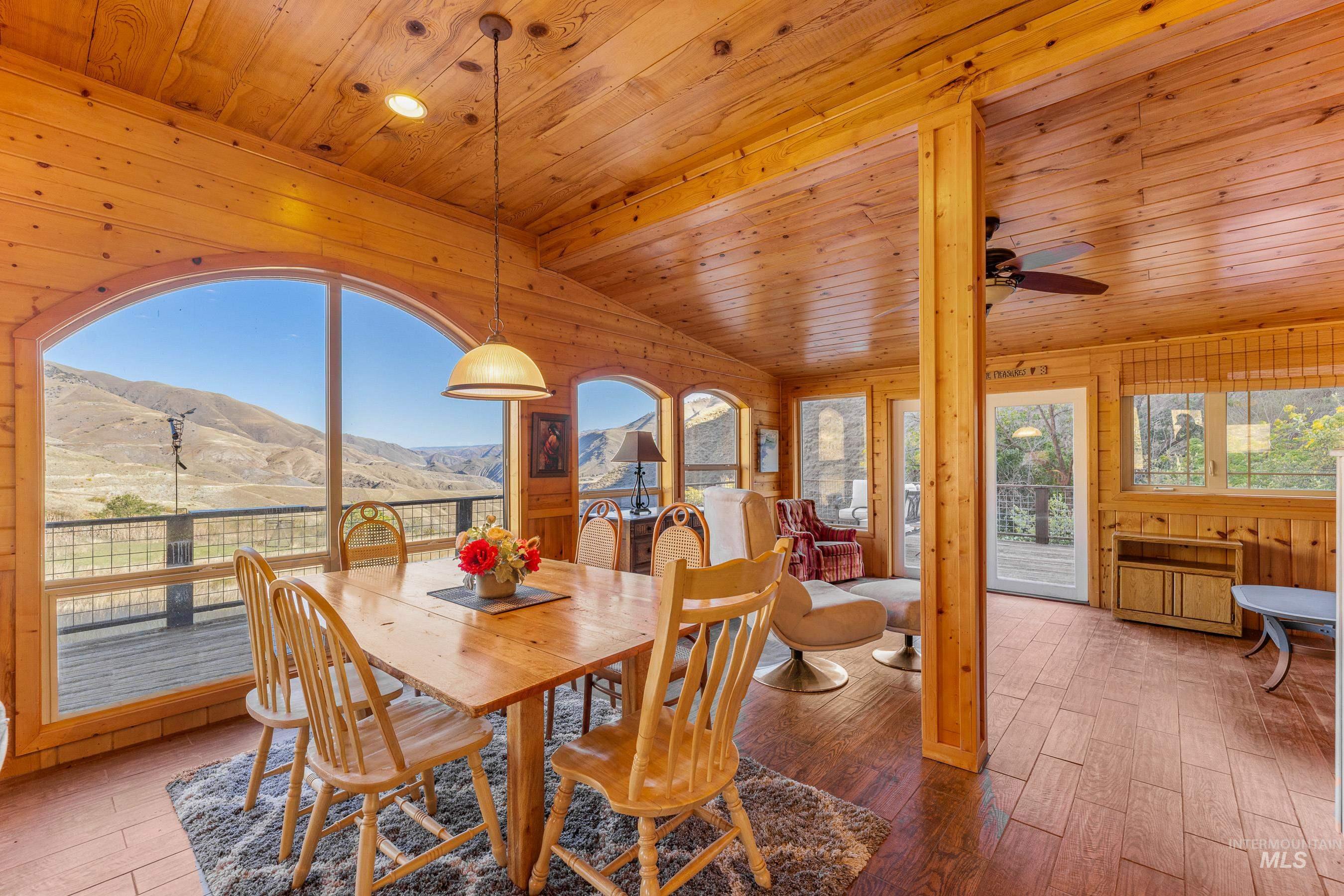 property viewer photo 2