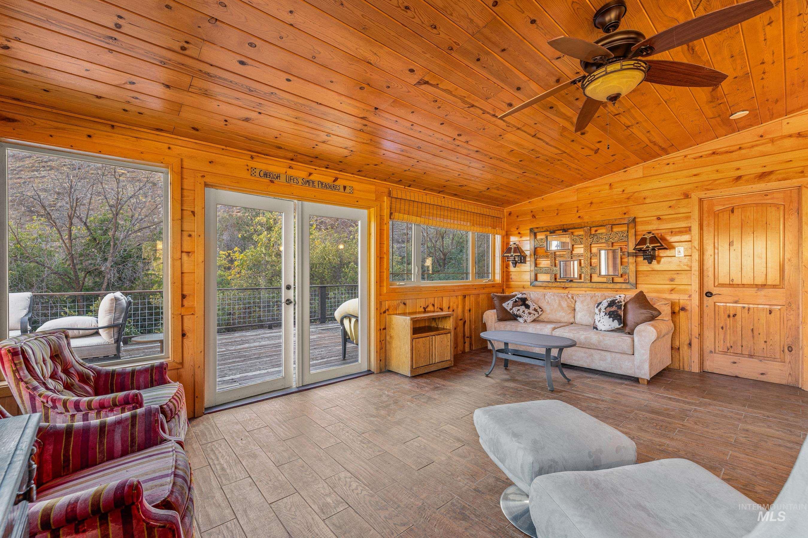property viewer photo 4