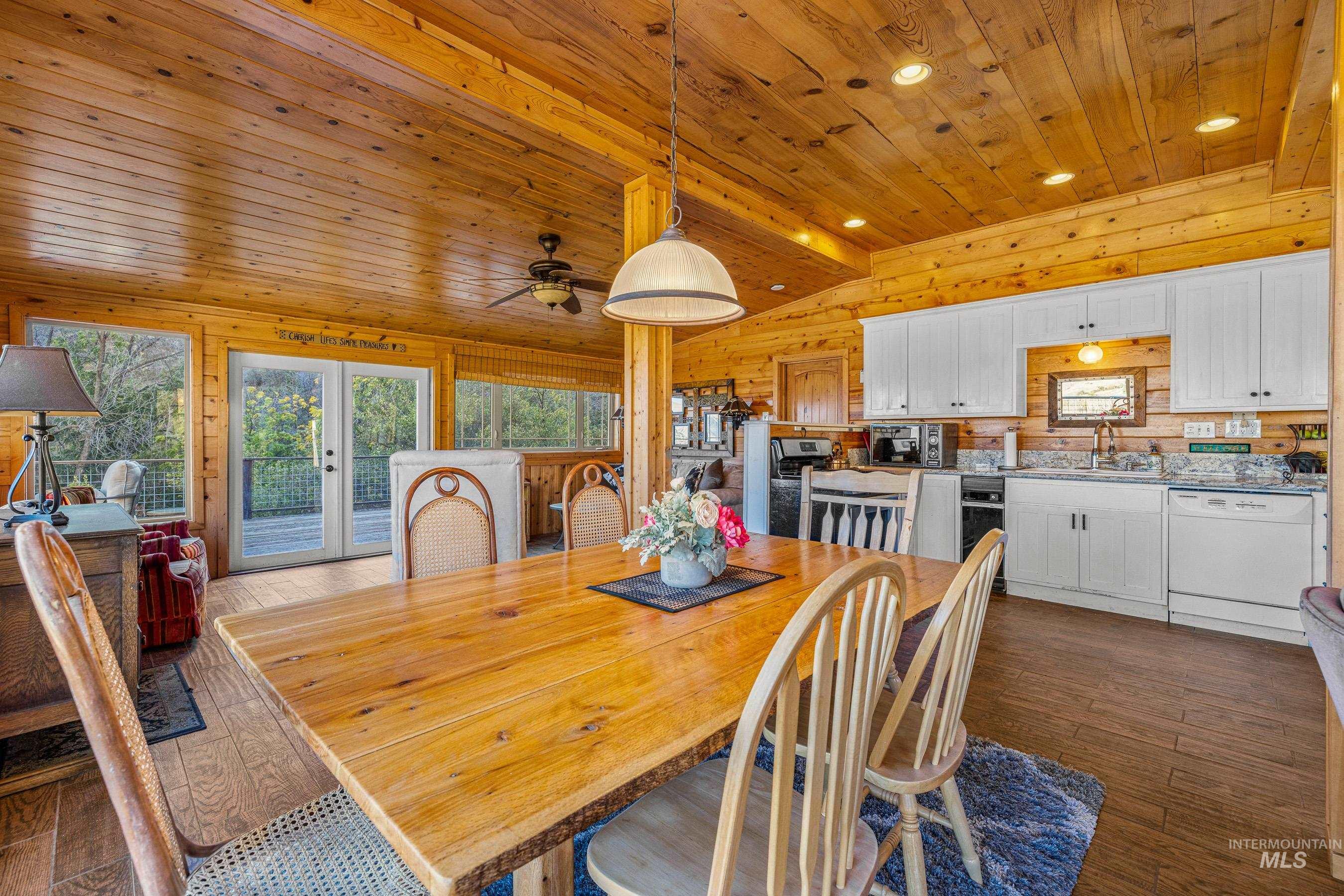 property viewer photo 7