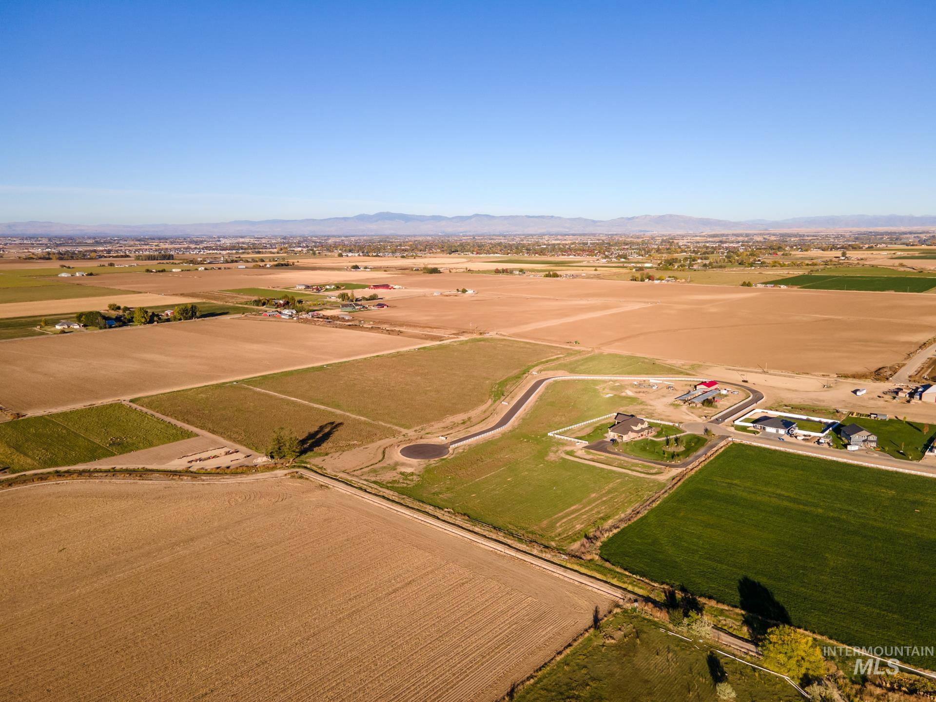 main property photo 18