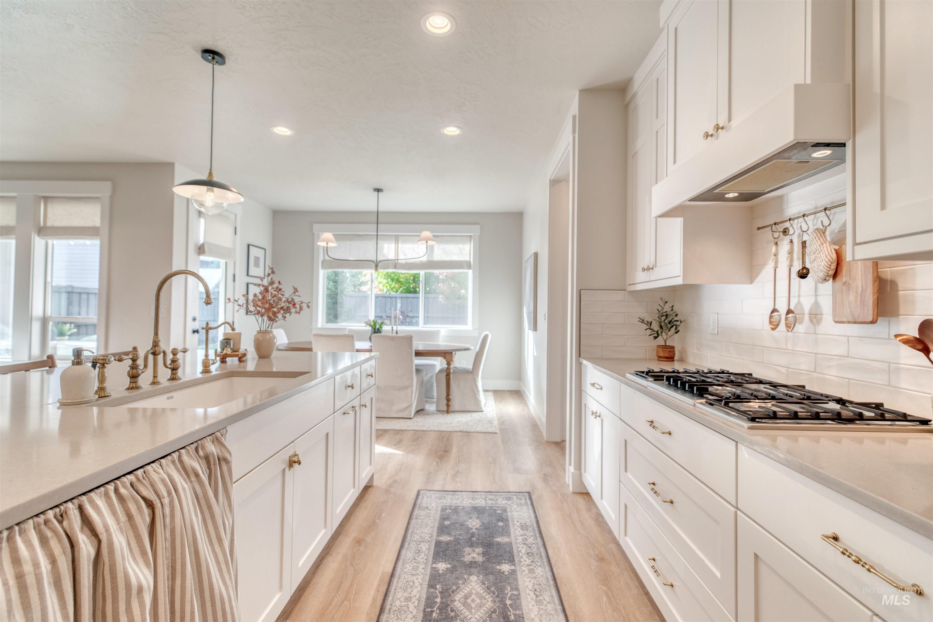 property viewer photo 12