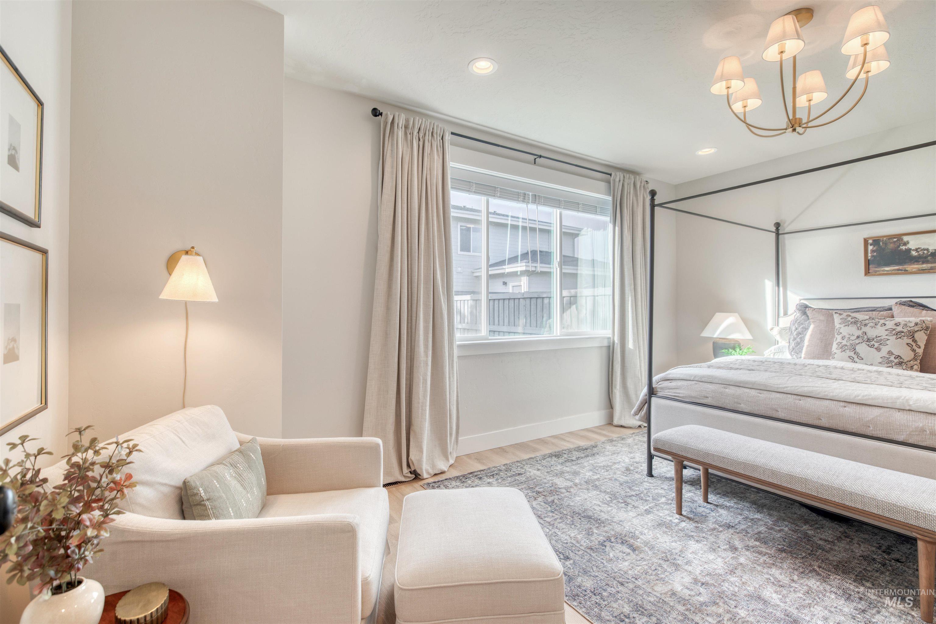 property viewer photo 16
