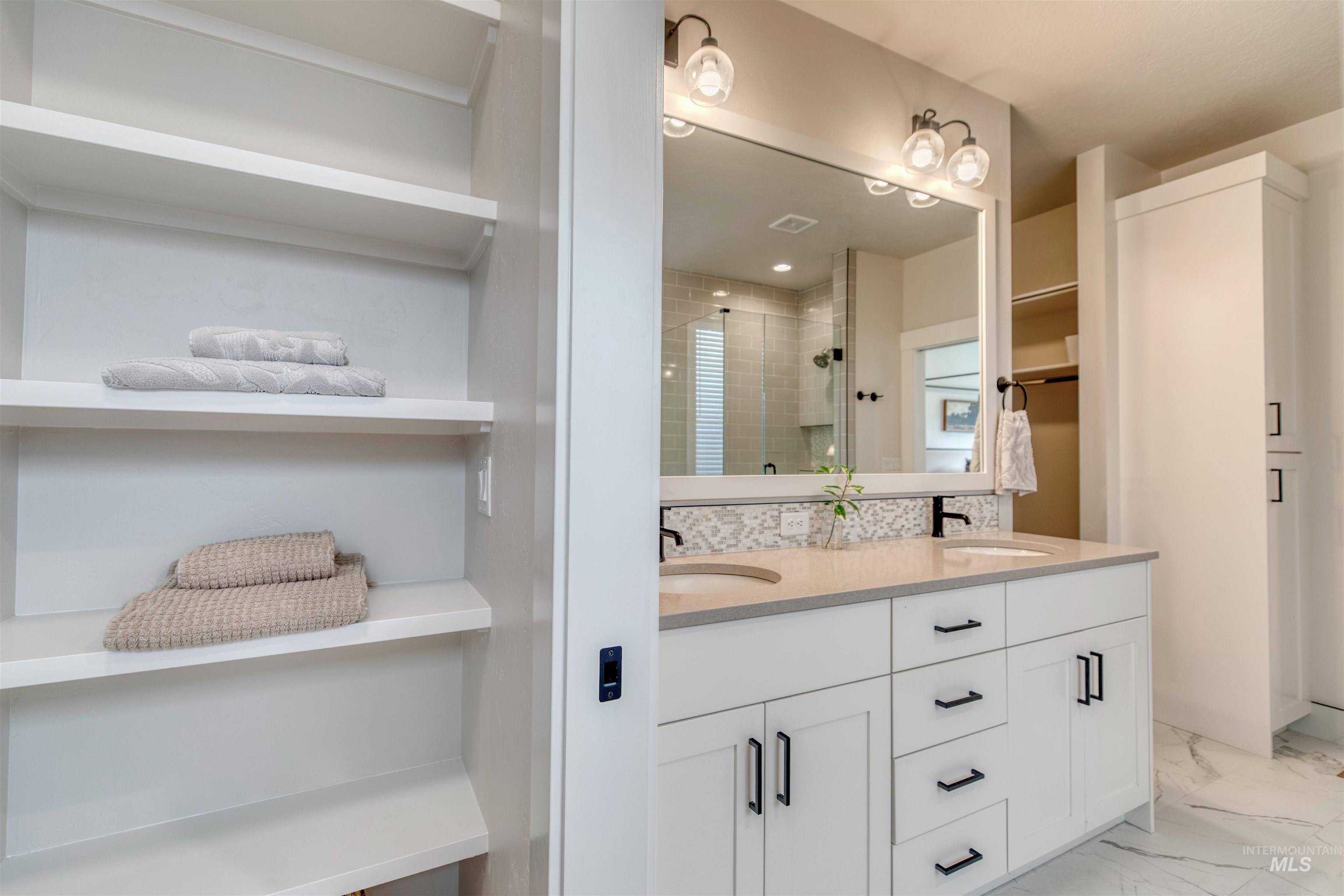 property viewer photo 19