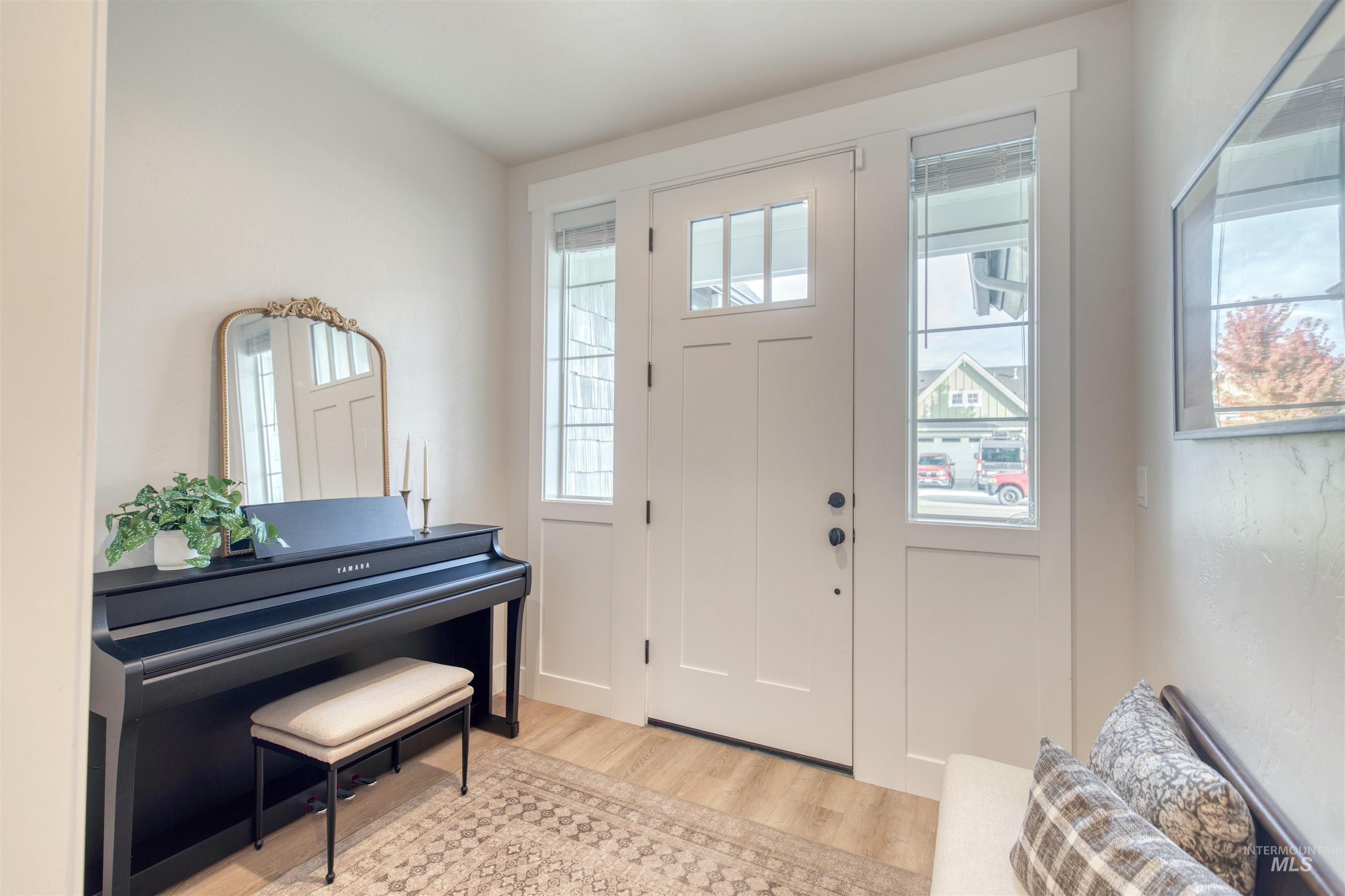 property viewer photo 2