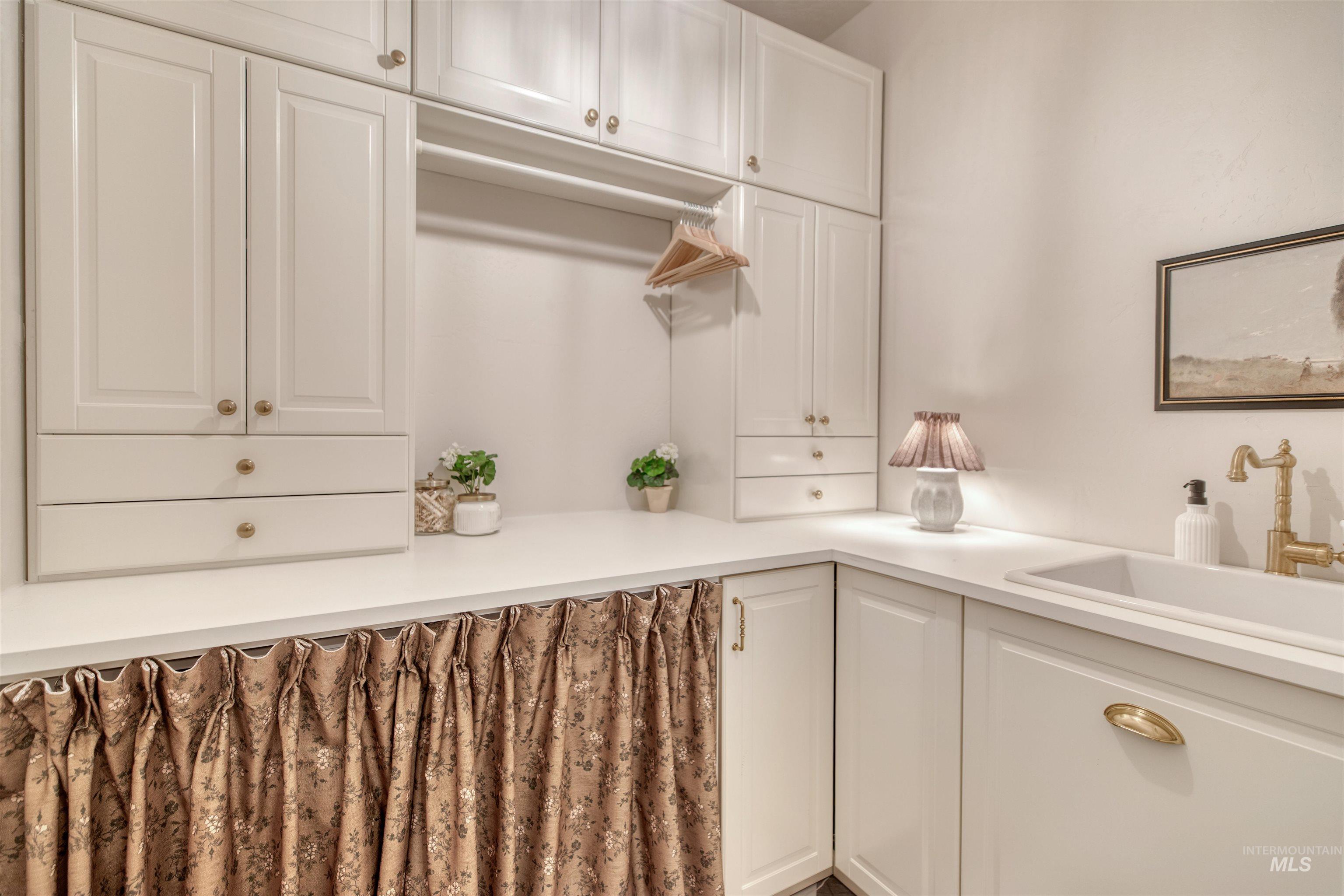 property viewer photo 34