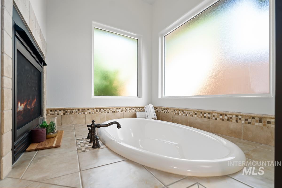 property viewer photo 17