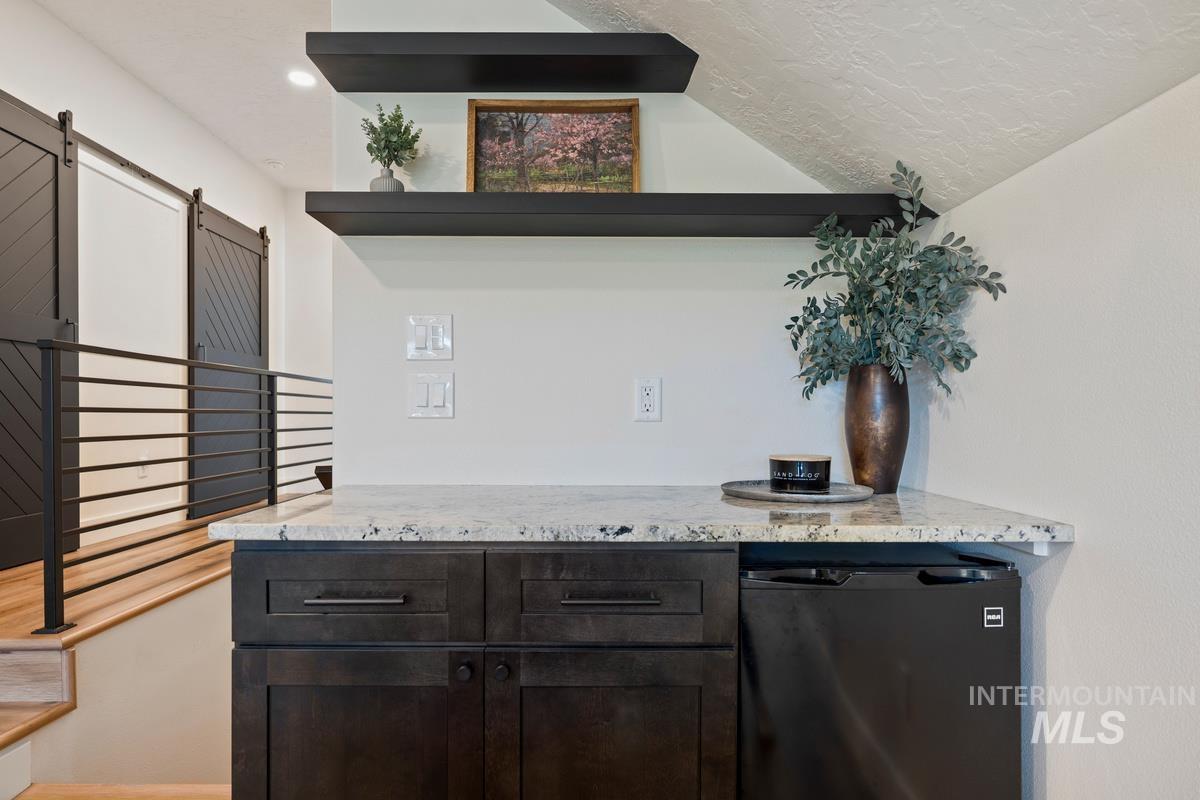 property viewer photo 28