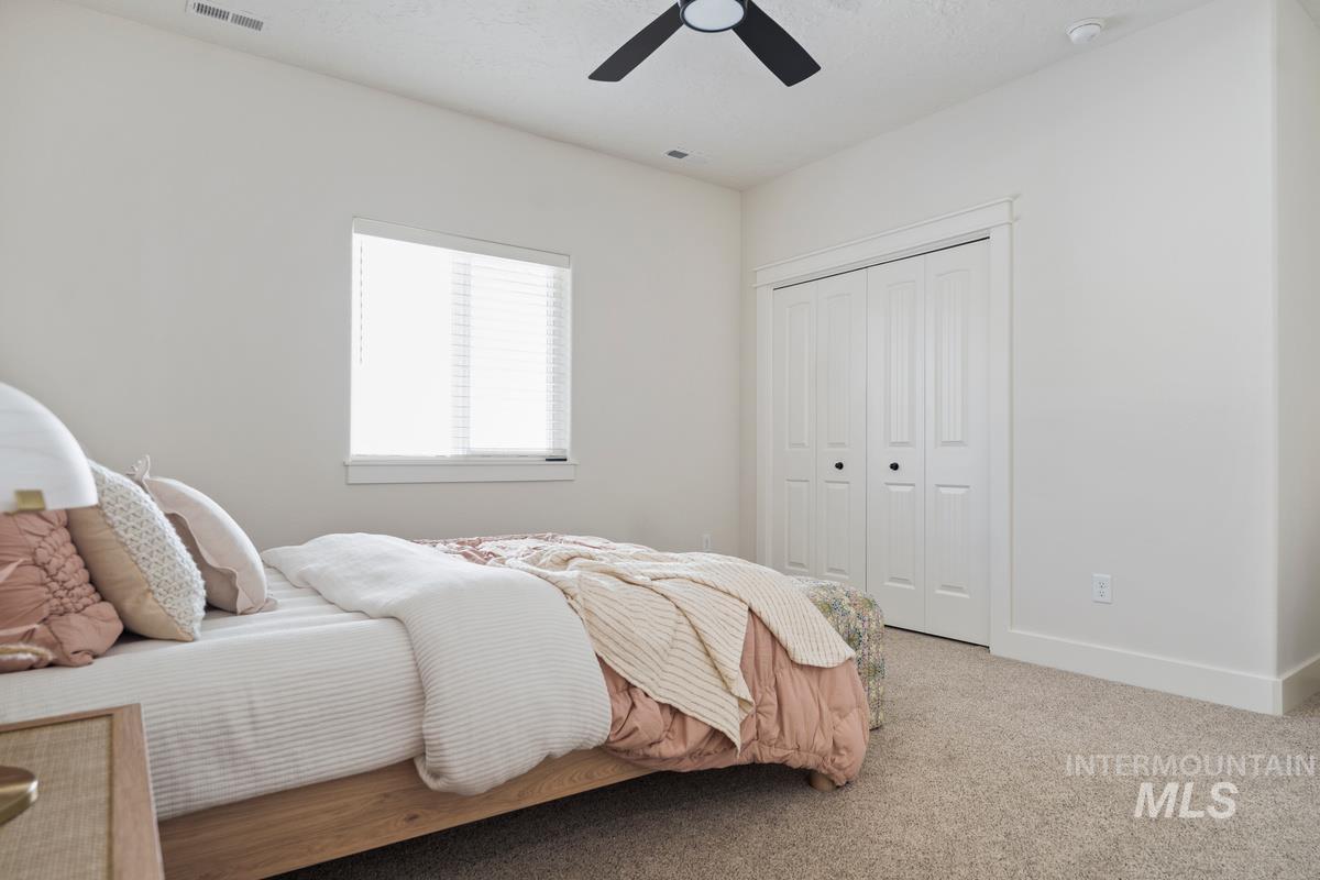 property viewer photo 30