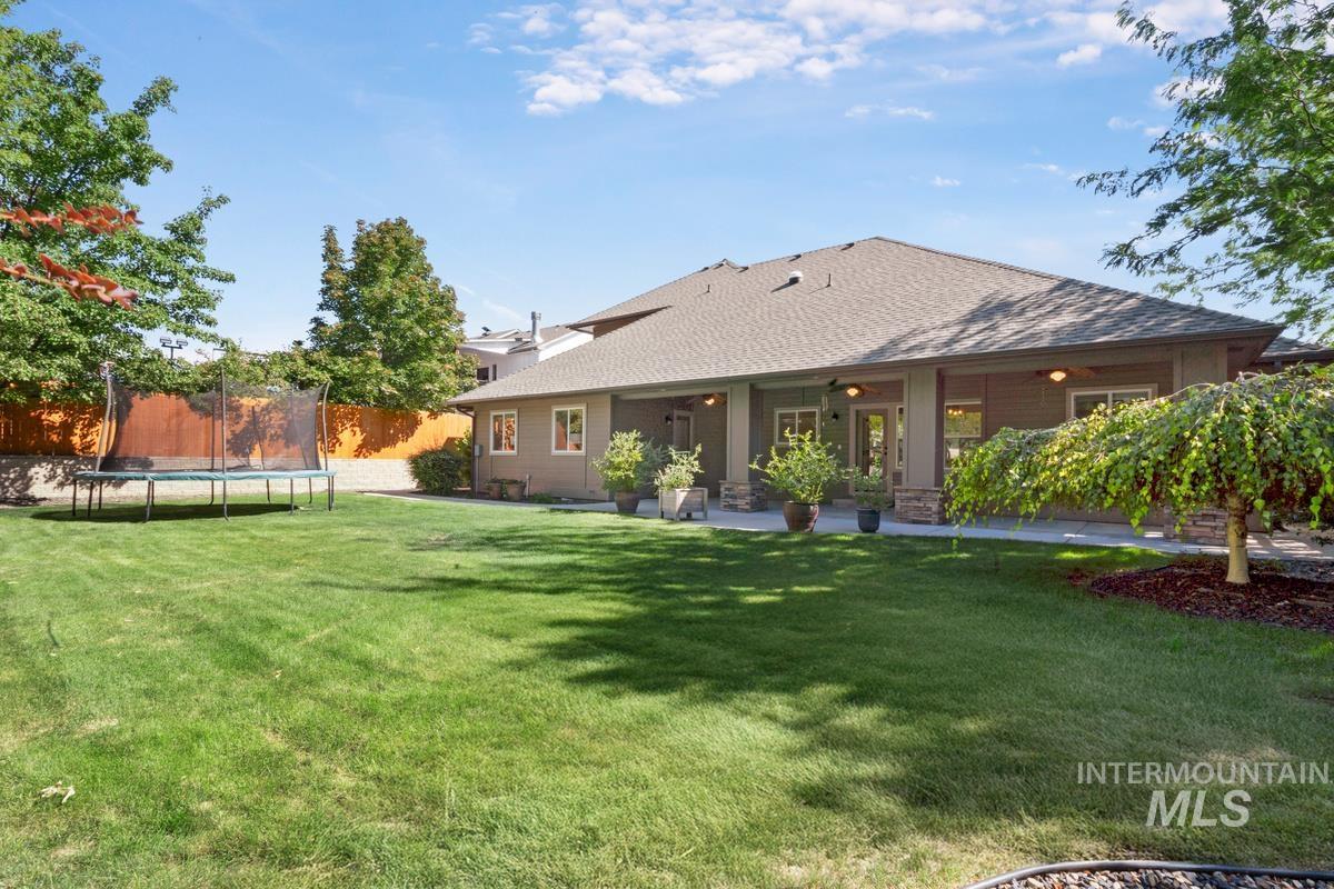 property viewer photo 36