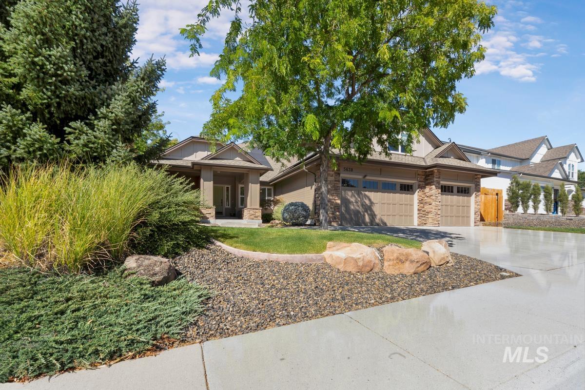 property viewer photo 37