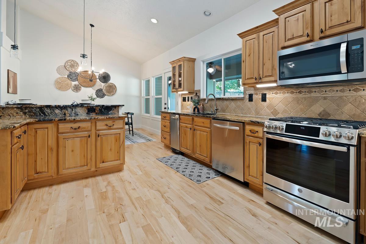 property viewer photo 8
