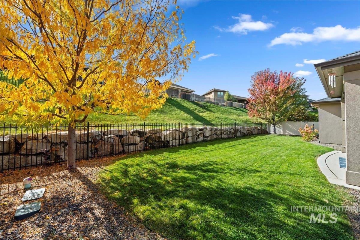 property viewer photo 41