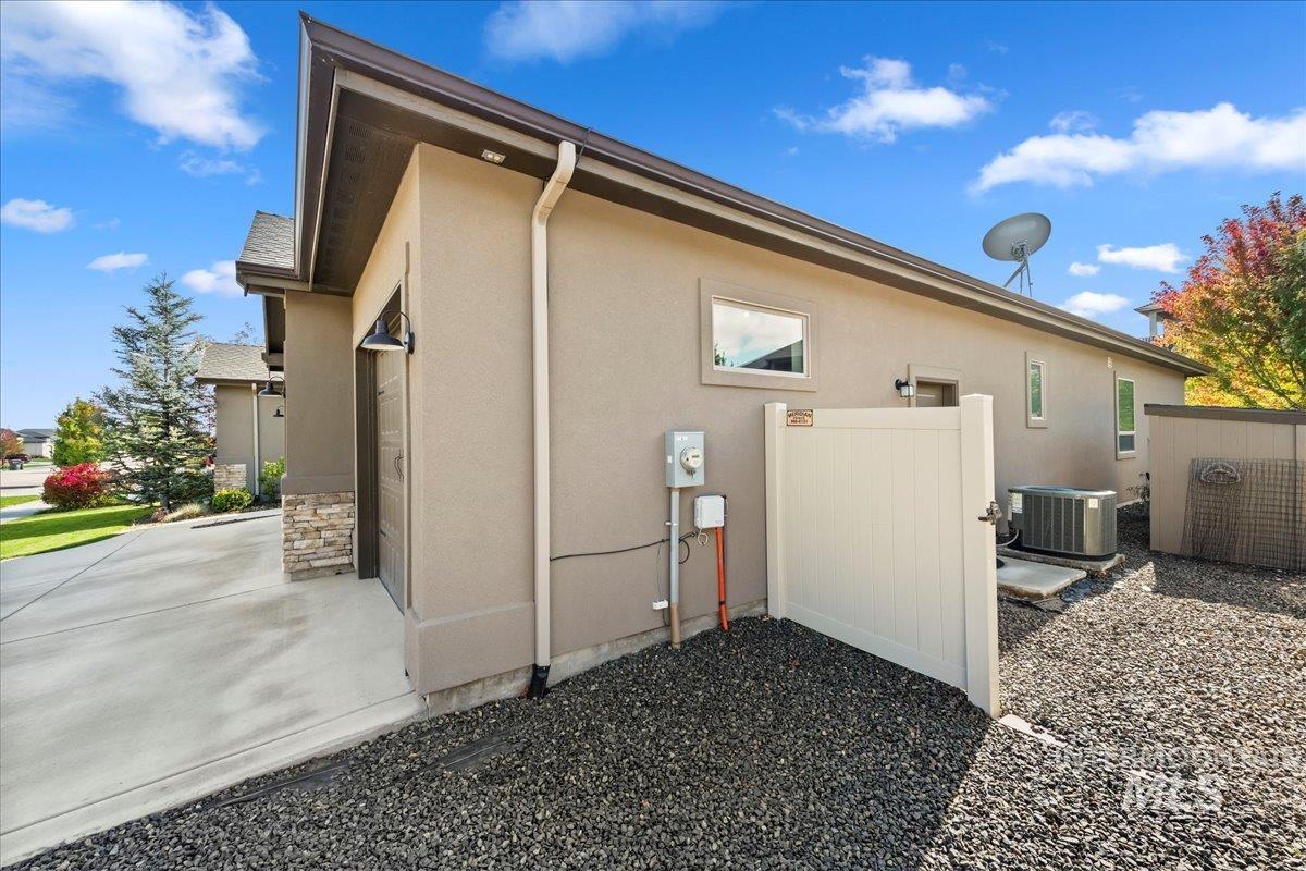 property viewer photo 44