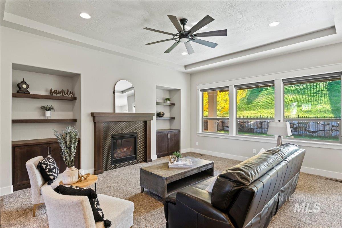 property viewer photo 5