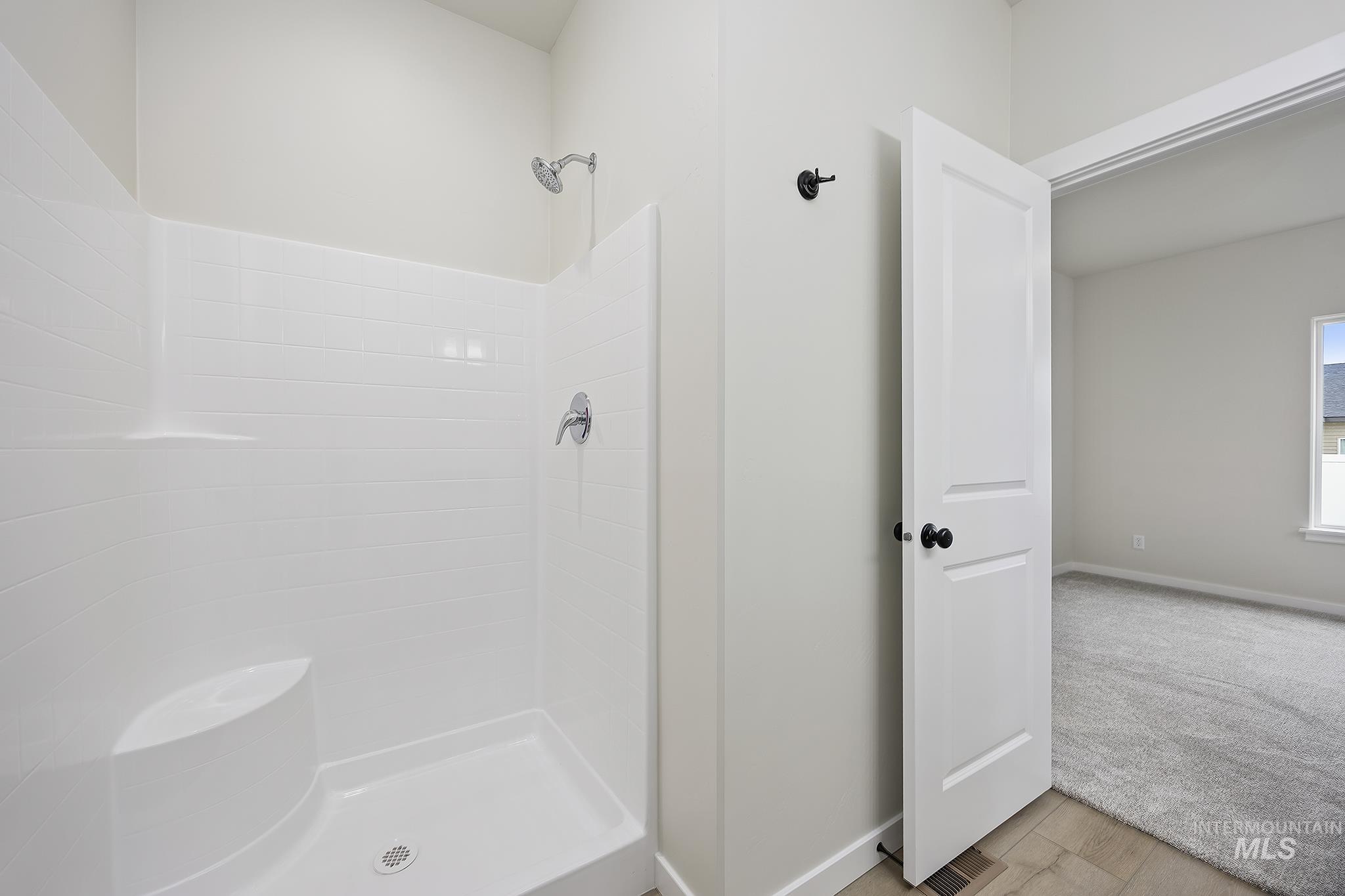 property viewer photo 22