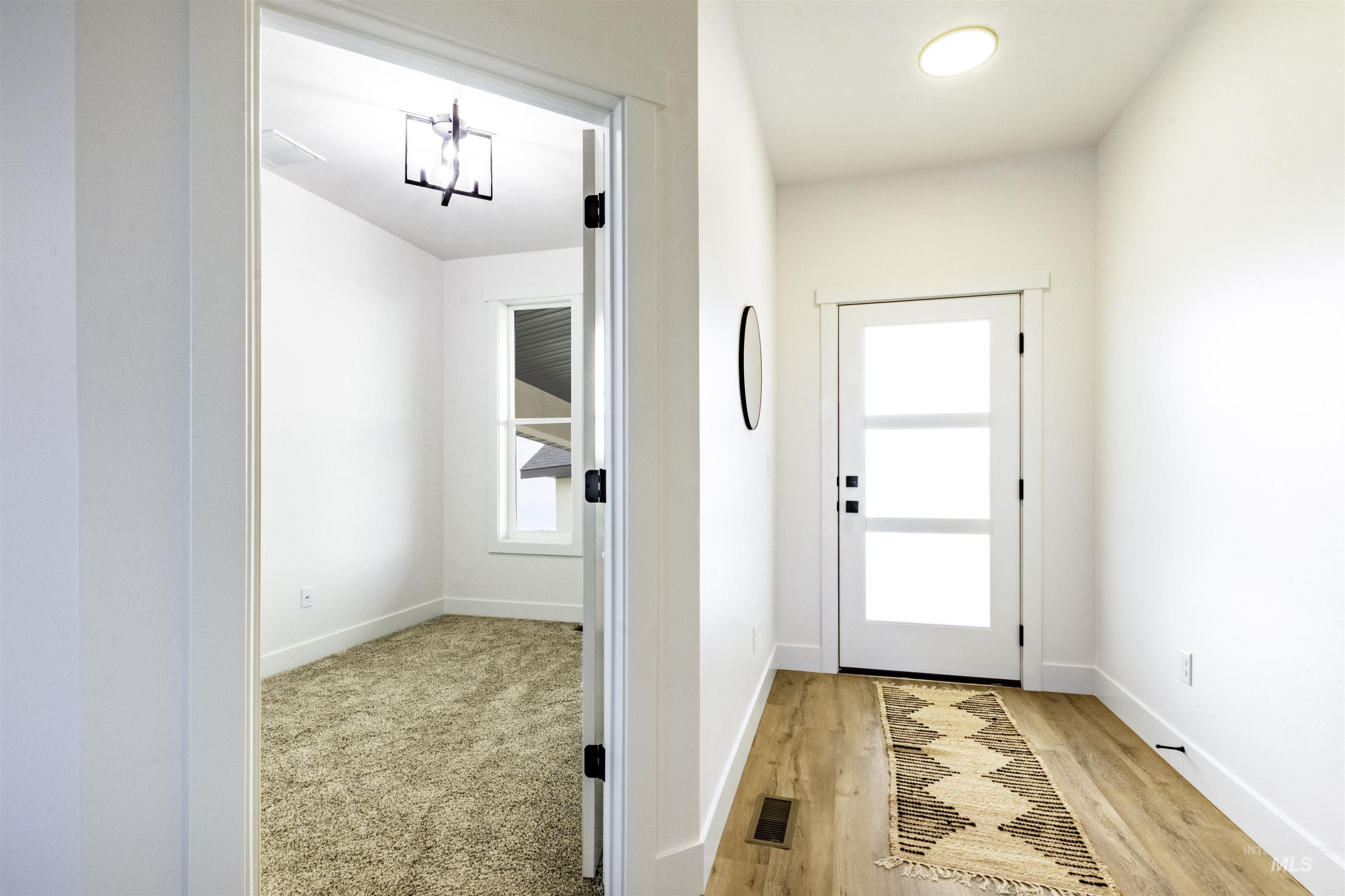 property viewer photo 1
