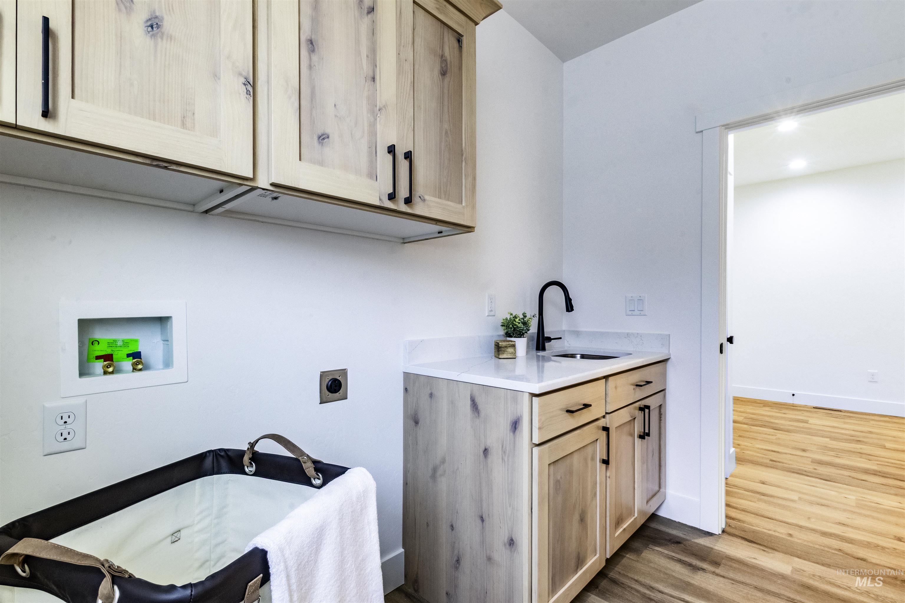 property viewer photo 21