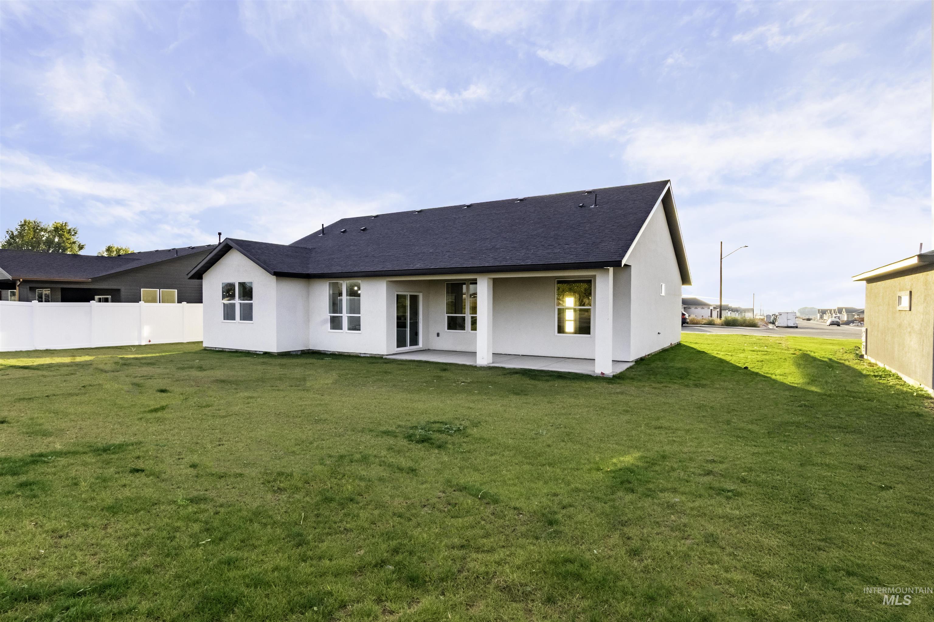property viewer photo 35