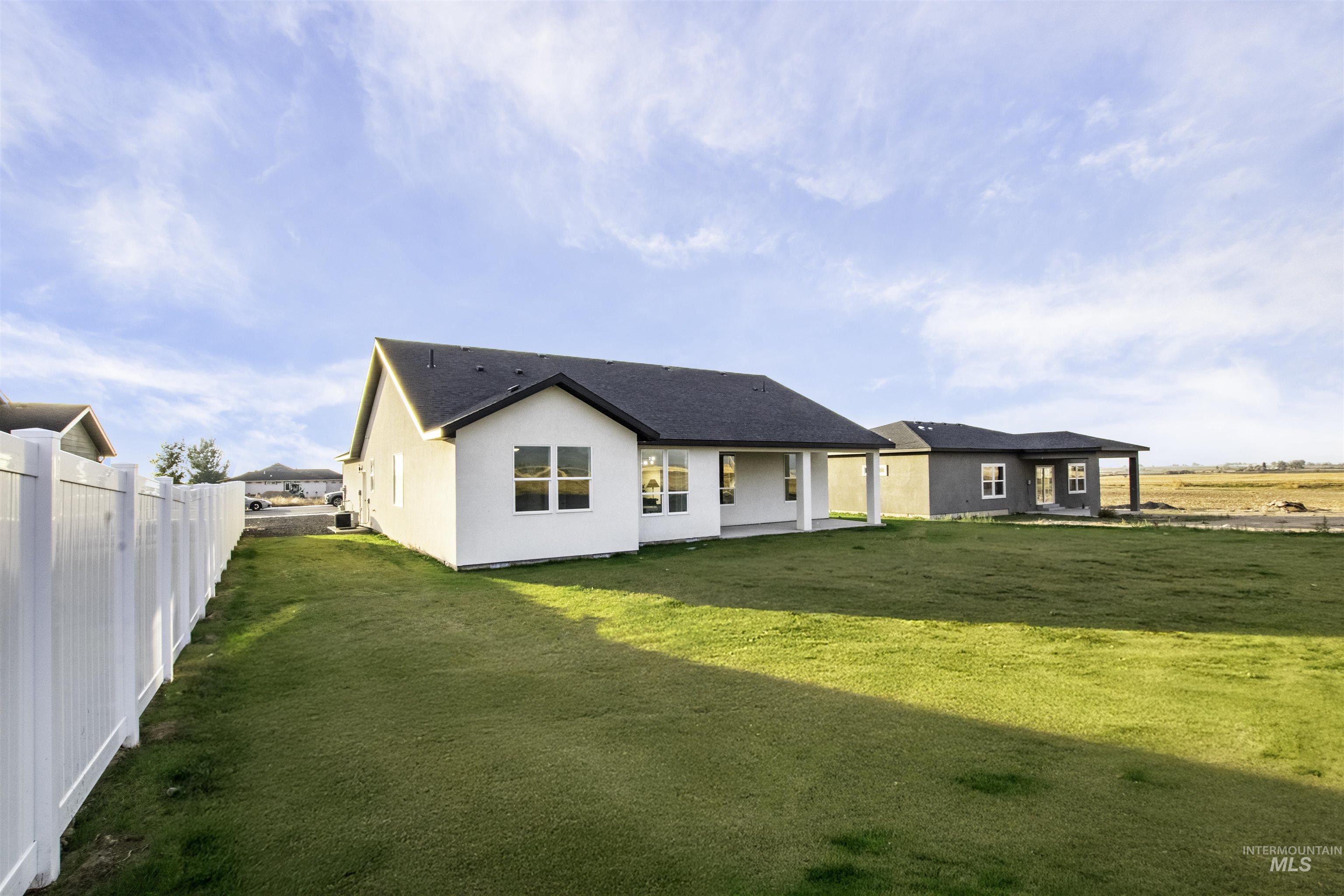 property viewer photo 36