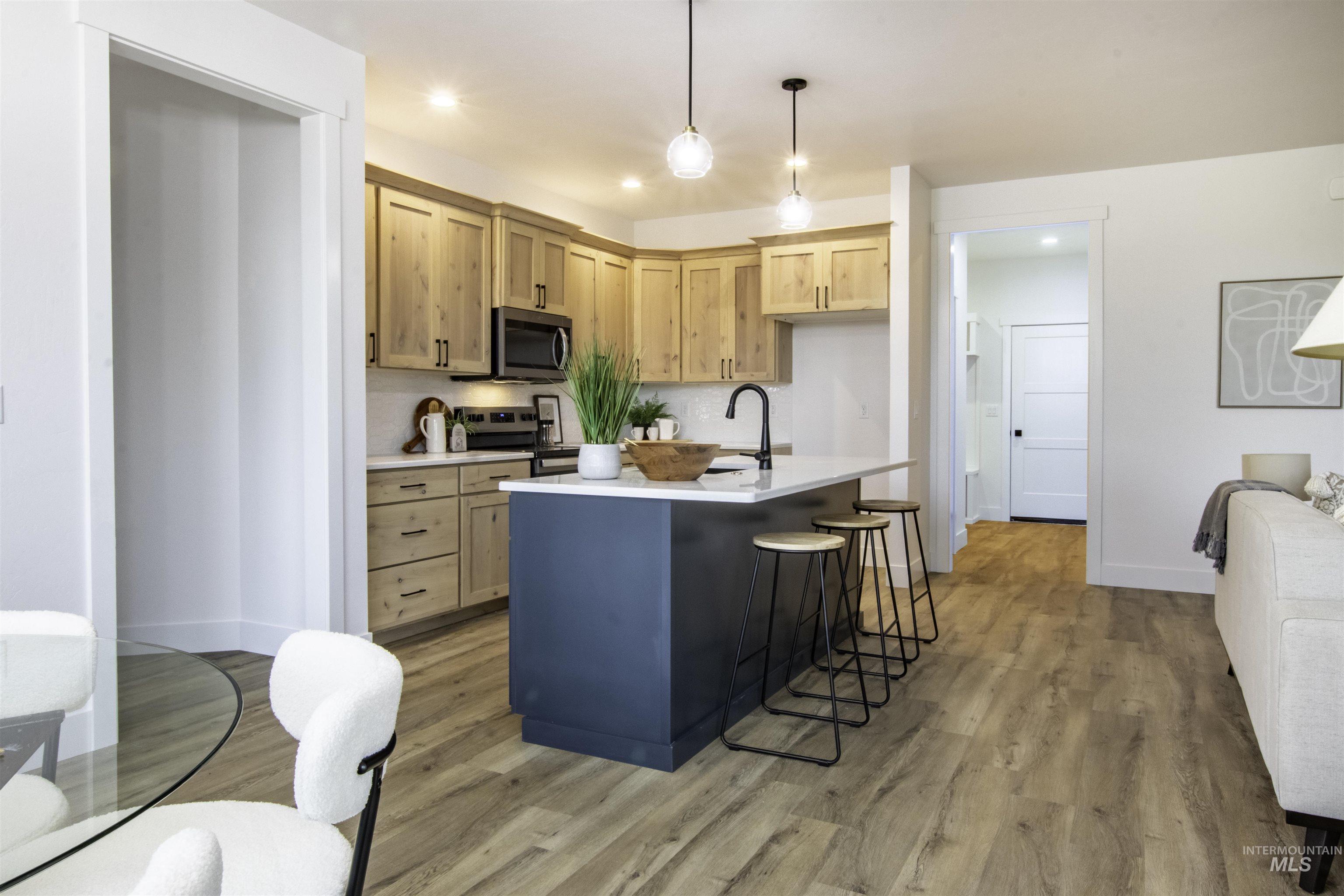 property viewer photo 6