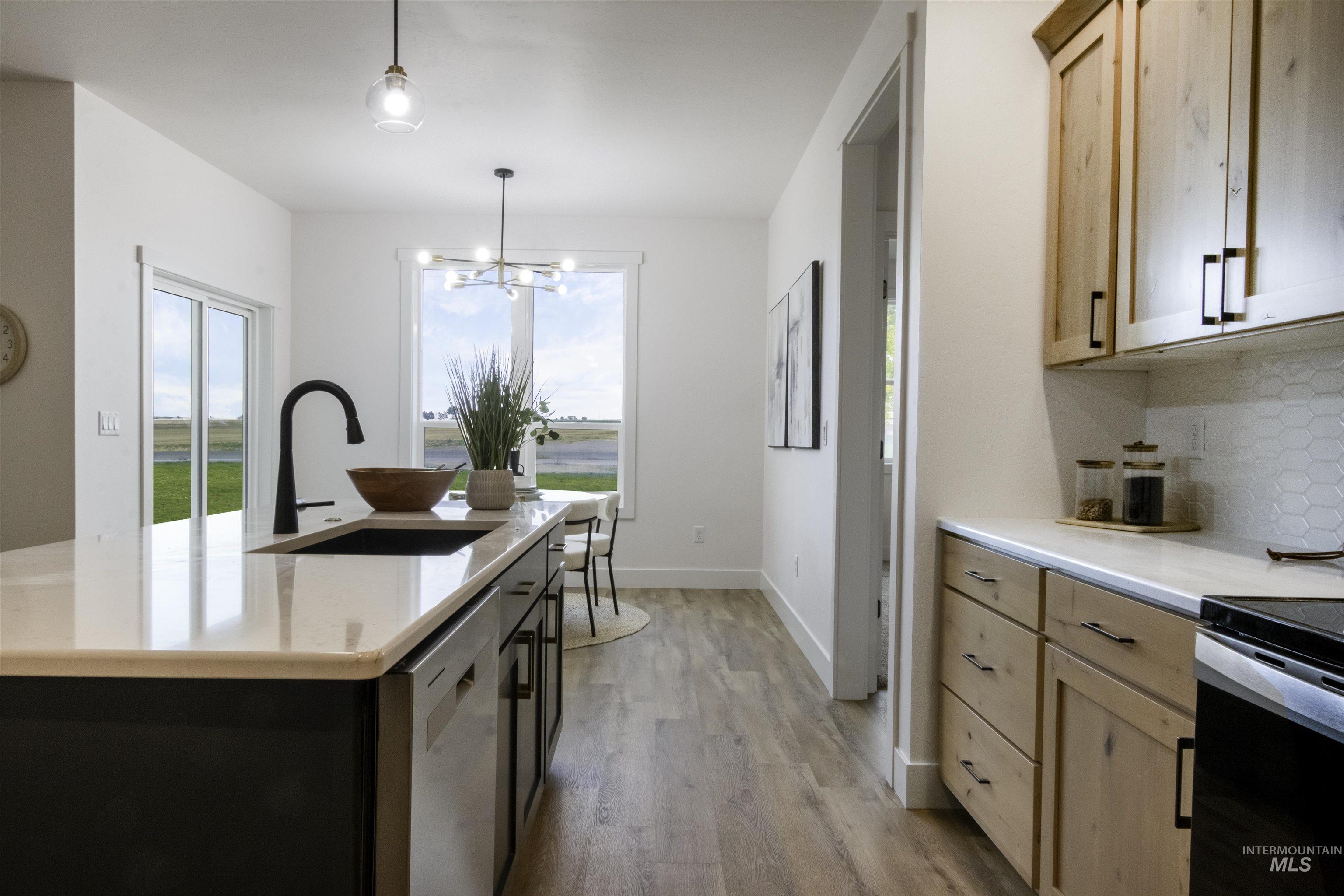 property viewer photo 7