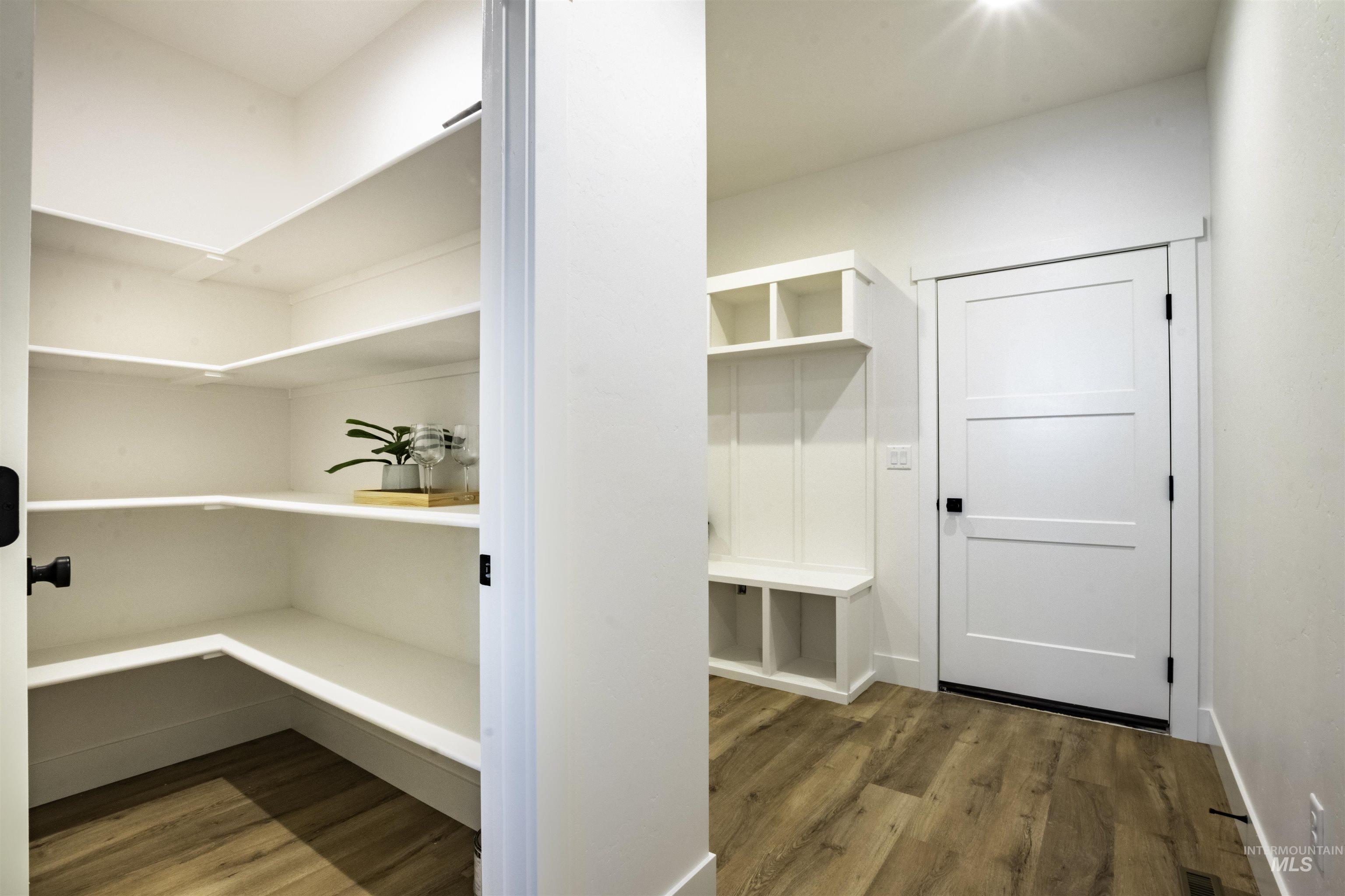property viewer photo 8