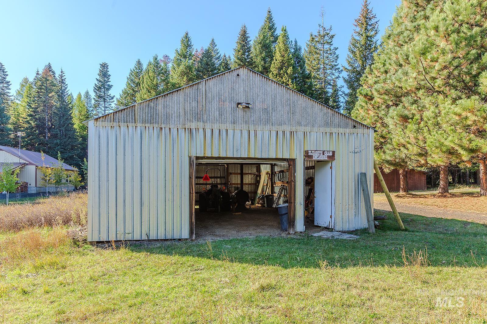 main property photo 38