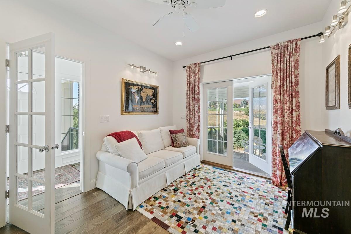 property viewer photo 24