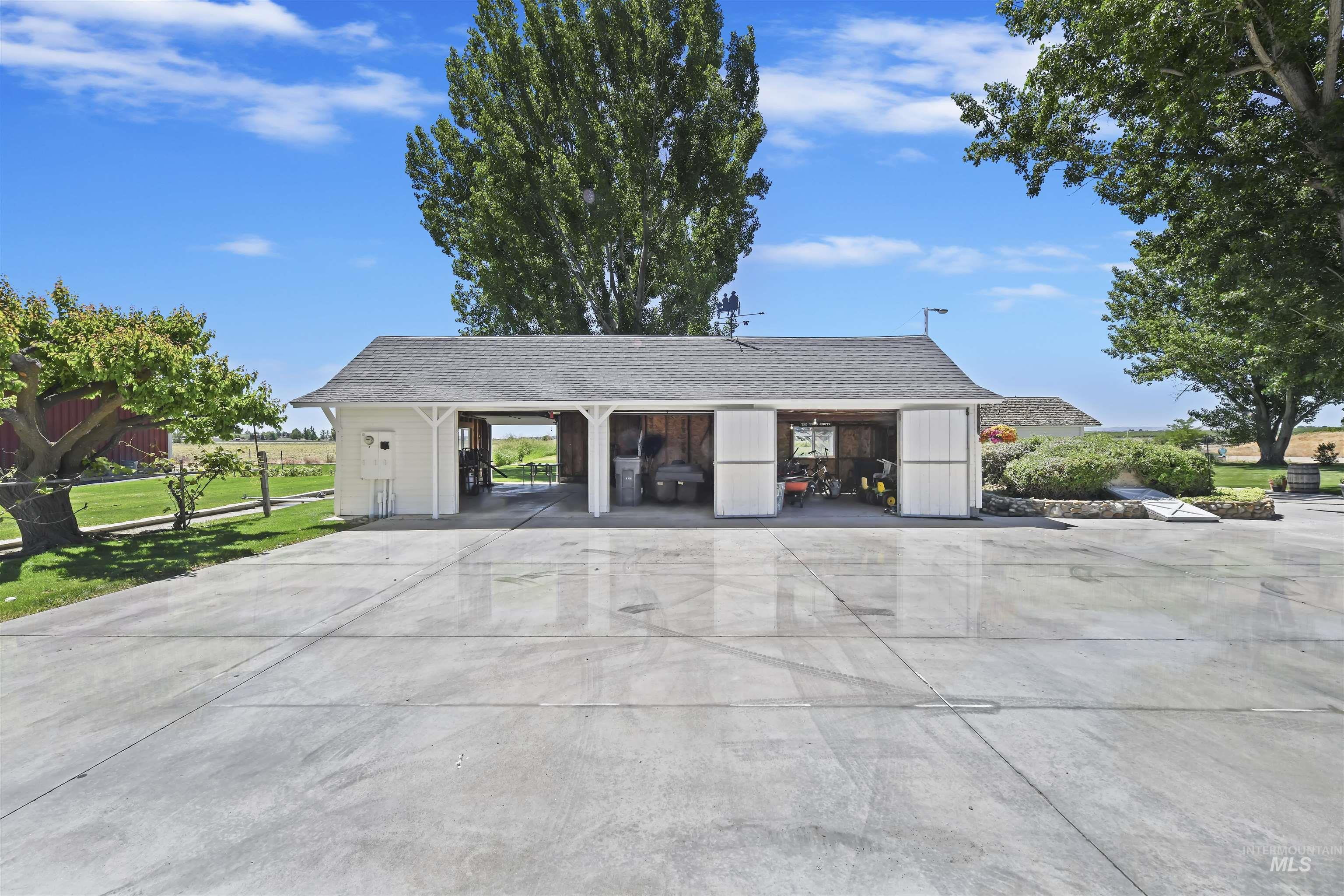 main property photo 24