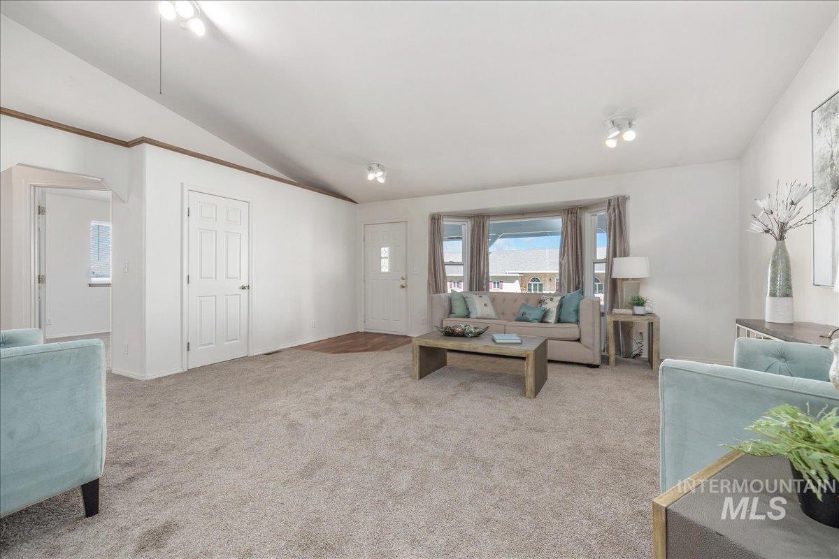 property viewer photo 12