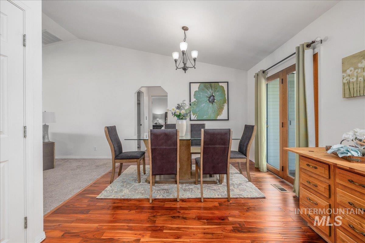 property viewer photo 18