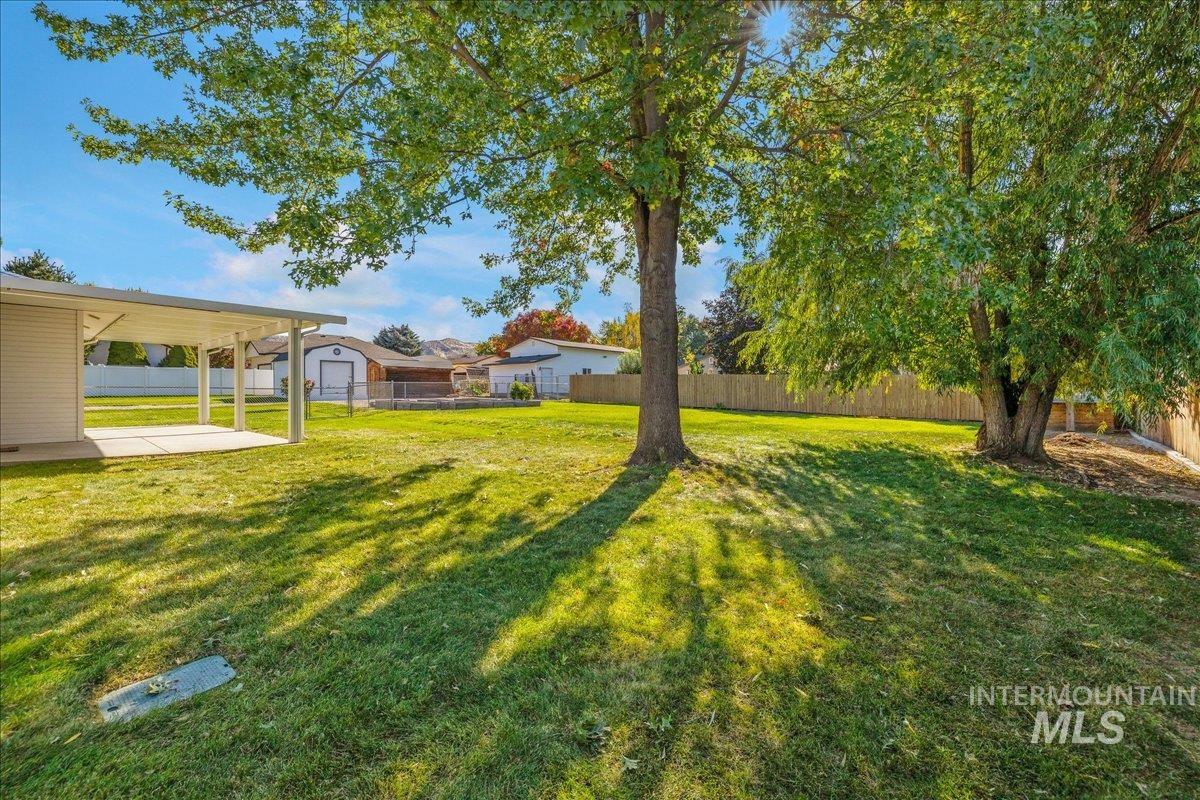 property viewer photo 36
