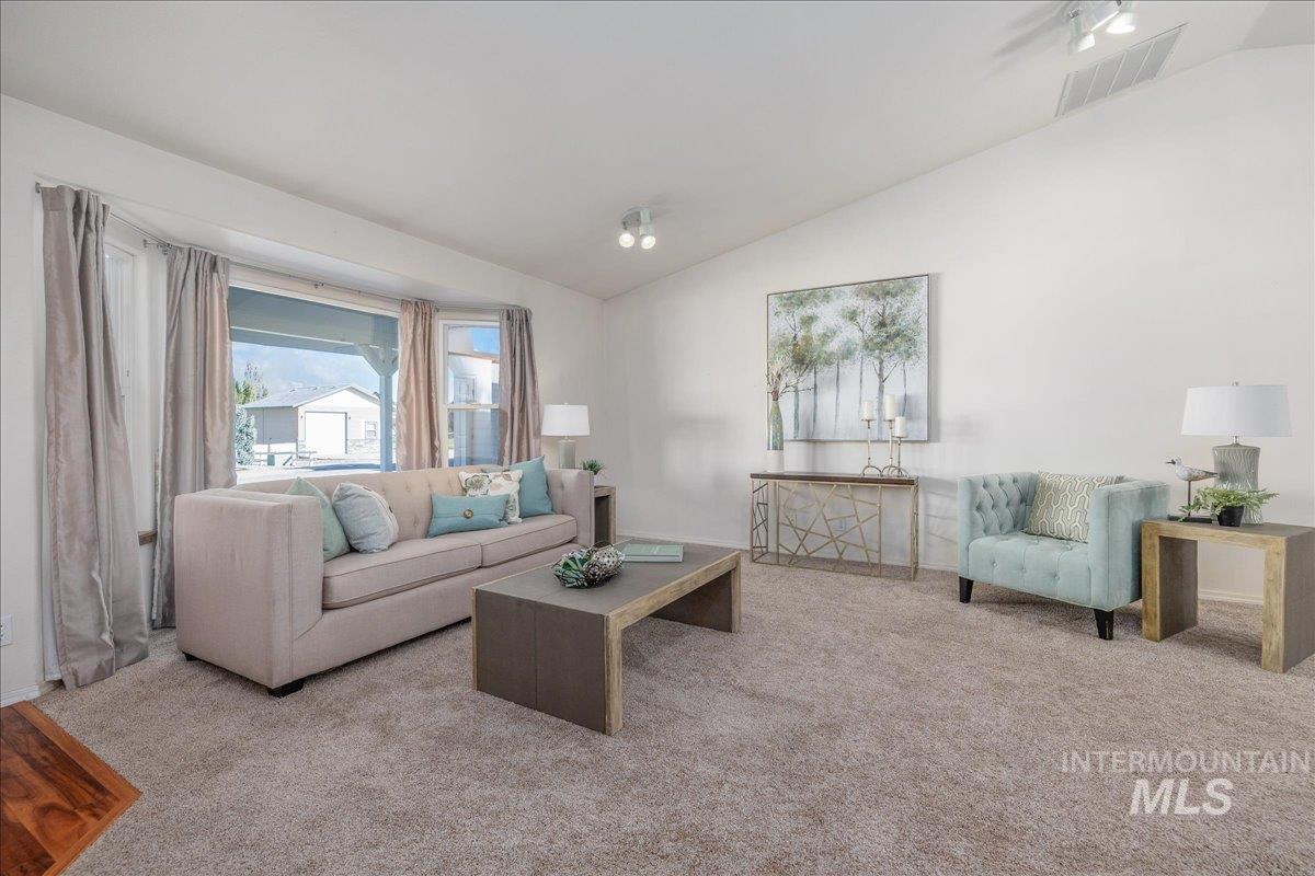 property viewer photo 6