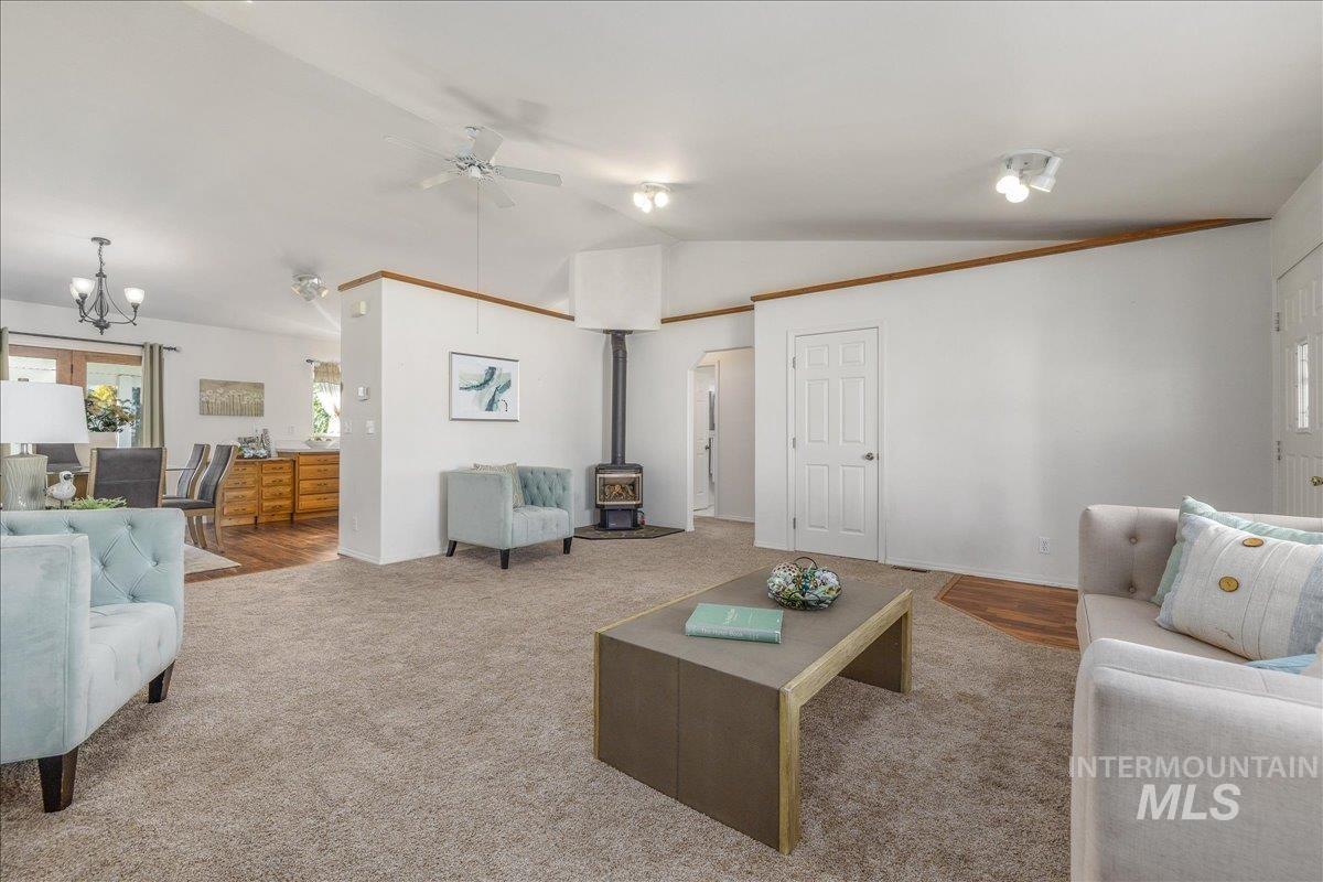 property viewer photo 9