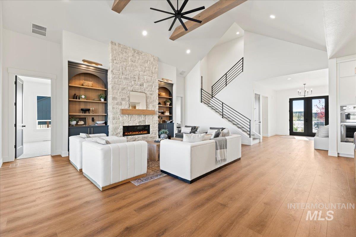 property viewer photo 12
