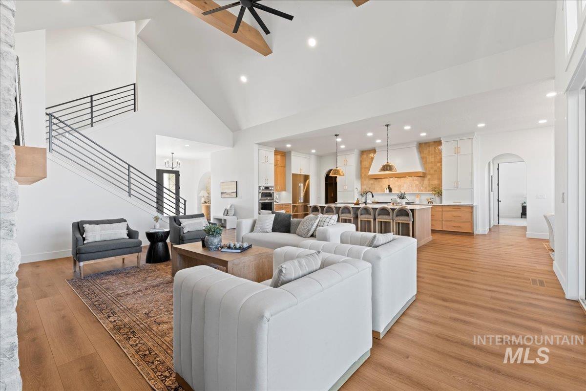 property viewer photo 13