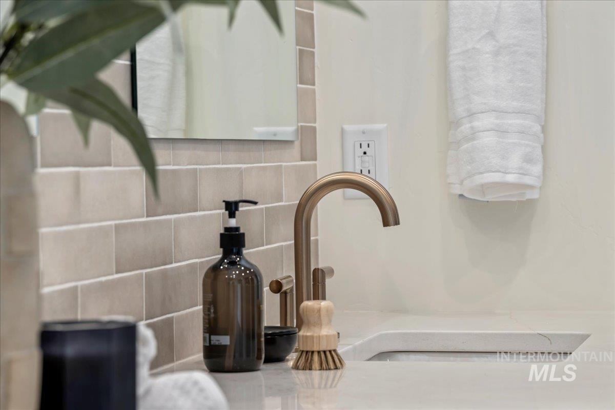 property viewer photo 27