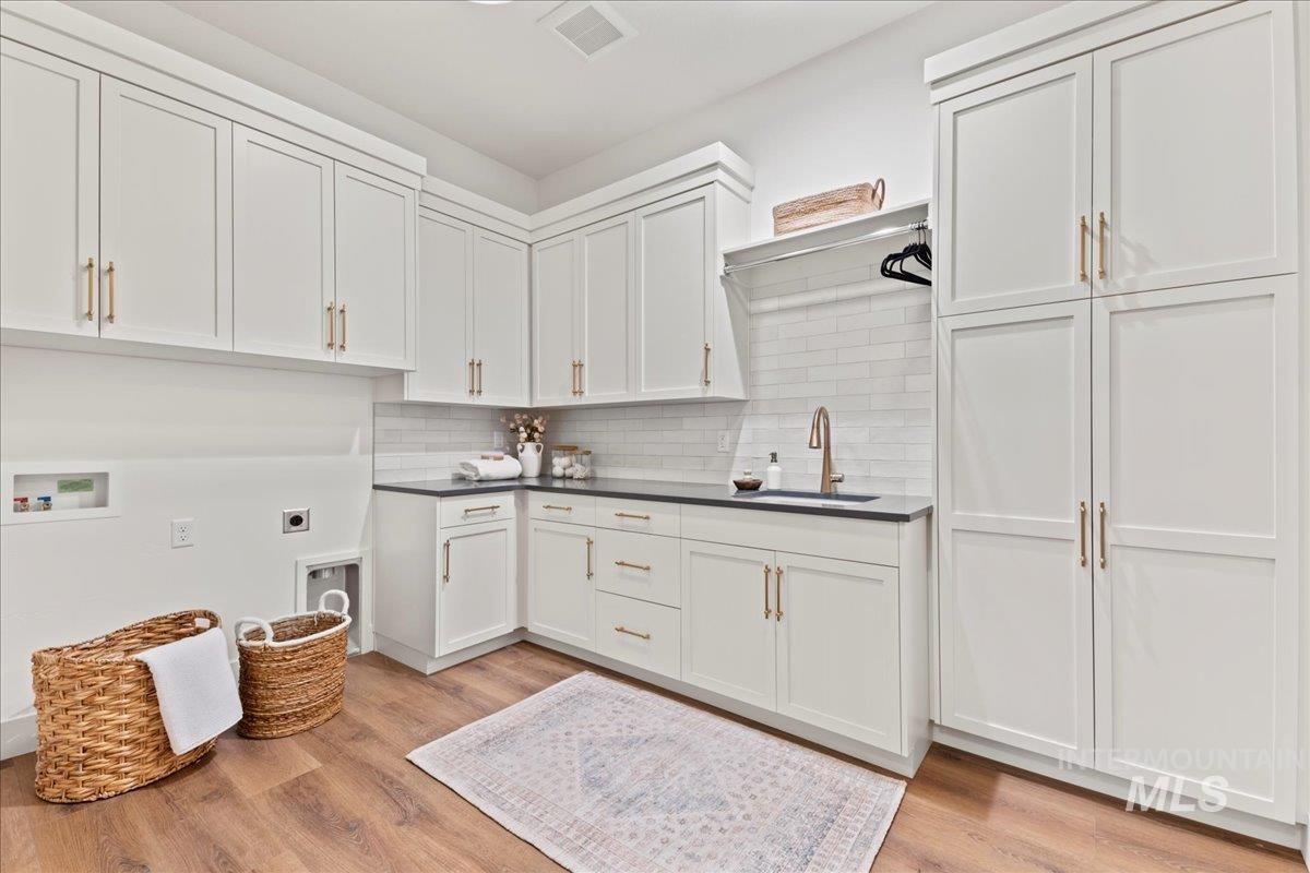 property viewer photo 32