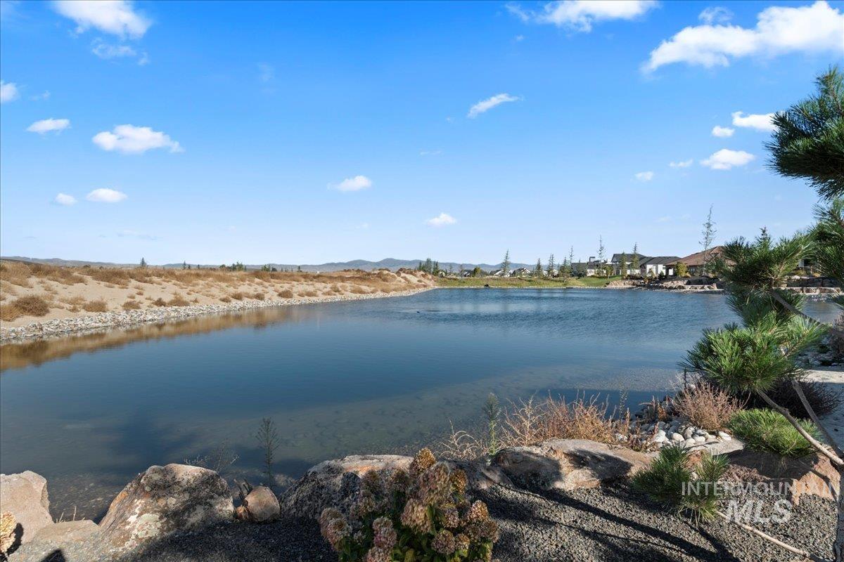 property viewer photo 47